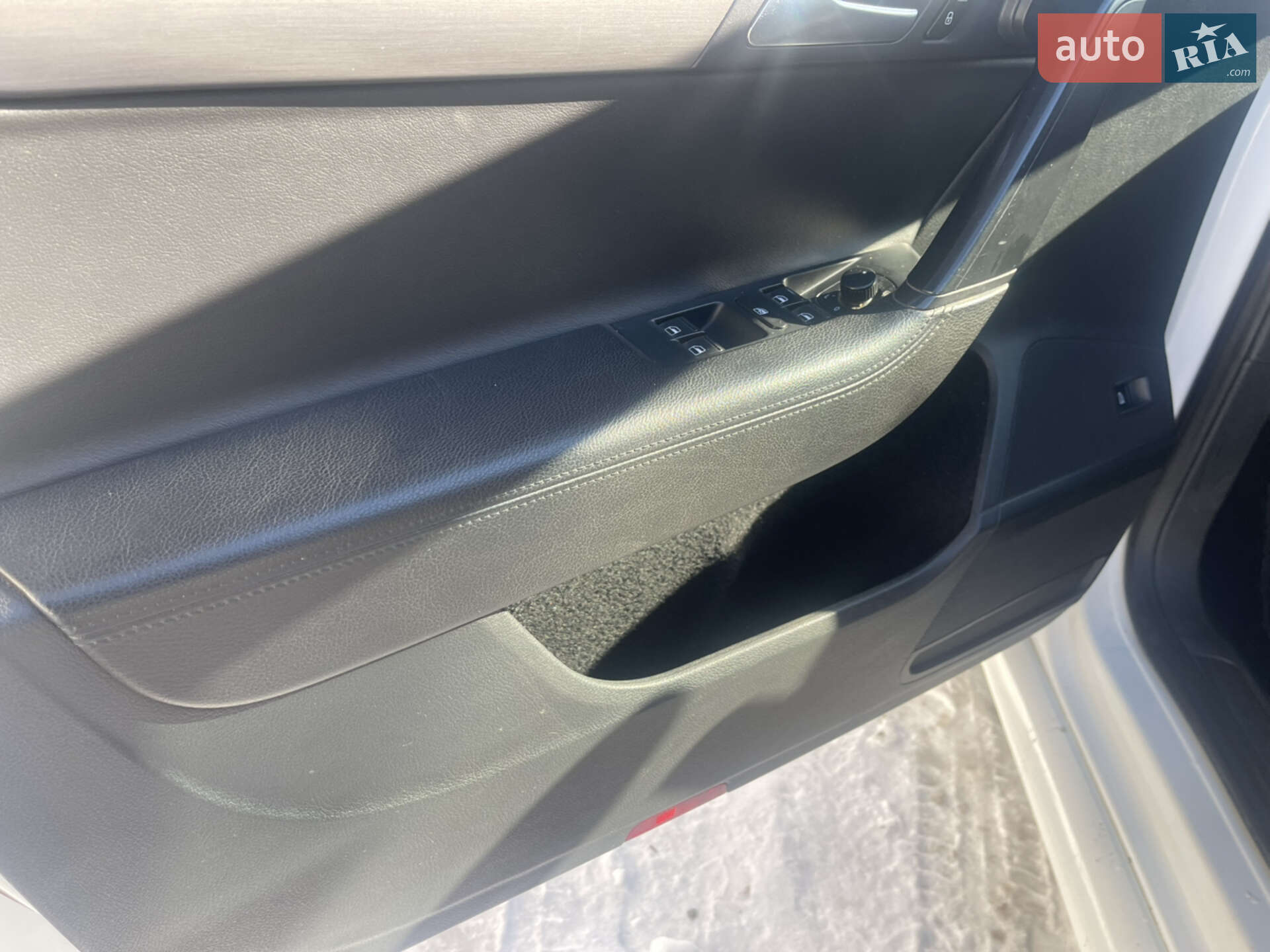 Volkswagen Passat 2013 VIN WVWZZZ3CZDE111387 фото оголошення 8 з 10