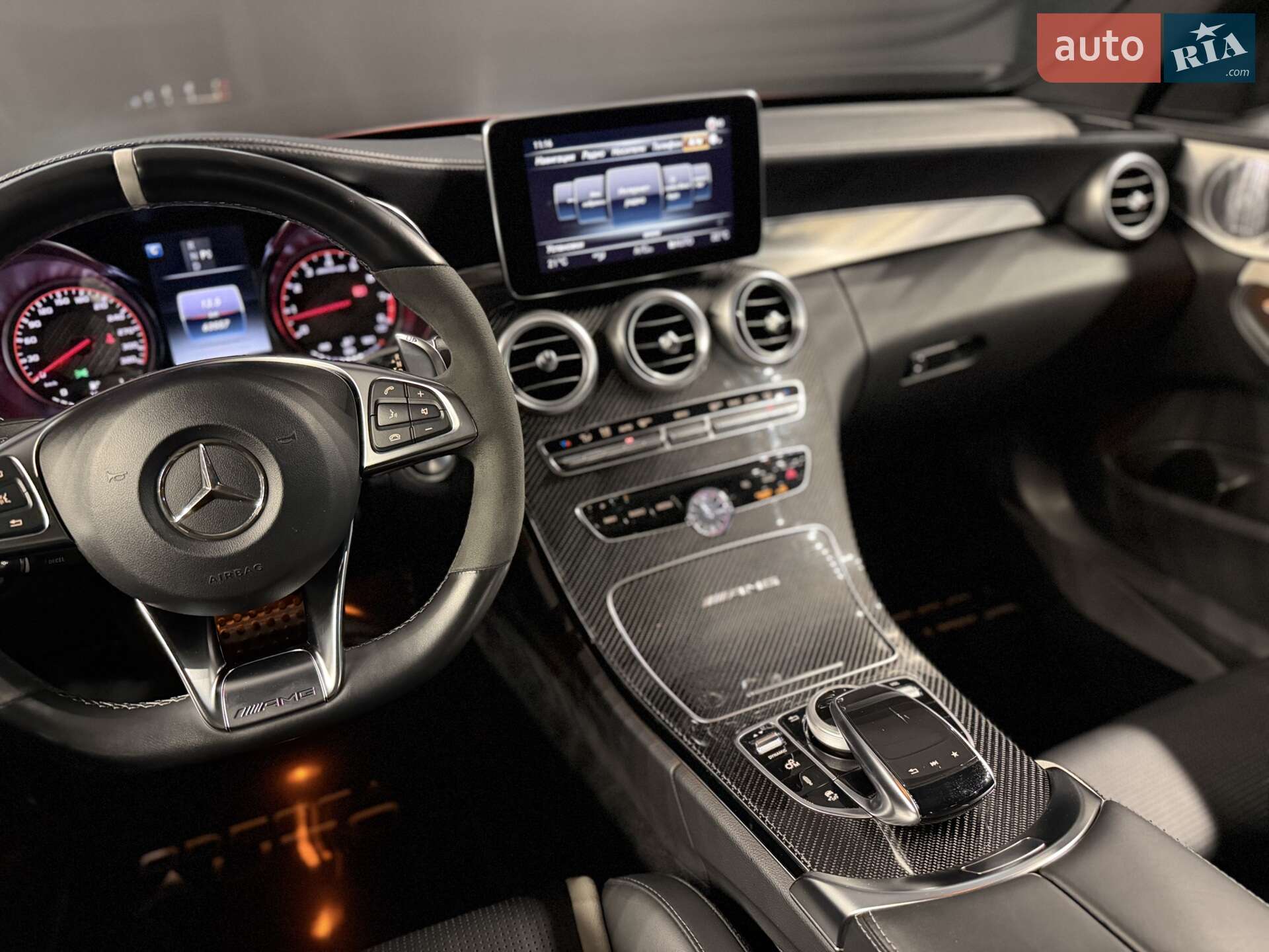 Mercedes-Benz C-Class 2017 VIN 55SWF8HB5JU252230 фото оголошення 26 з 37