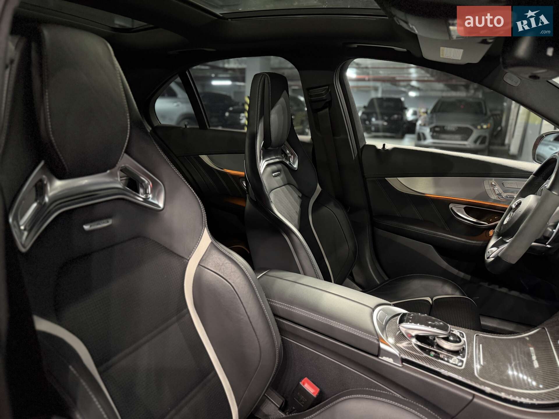 Mercedes-Benz C-Class 2017 VIN 55SWF8HB5JU252230 фото оголошення 29 з 37