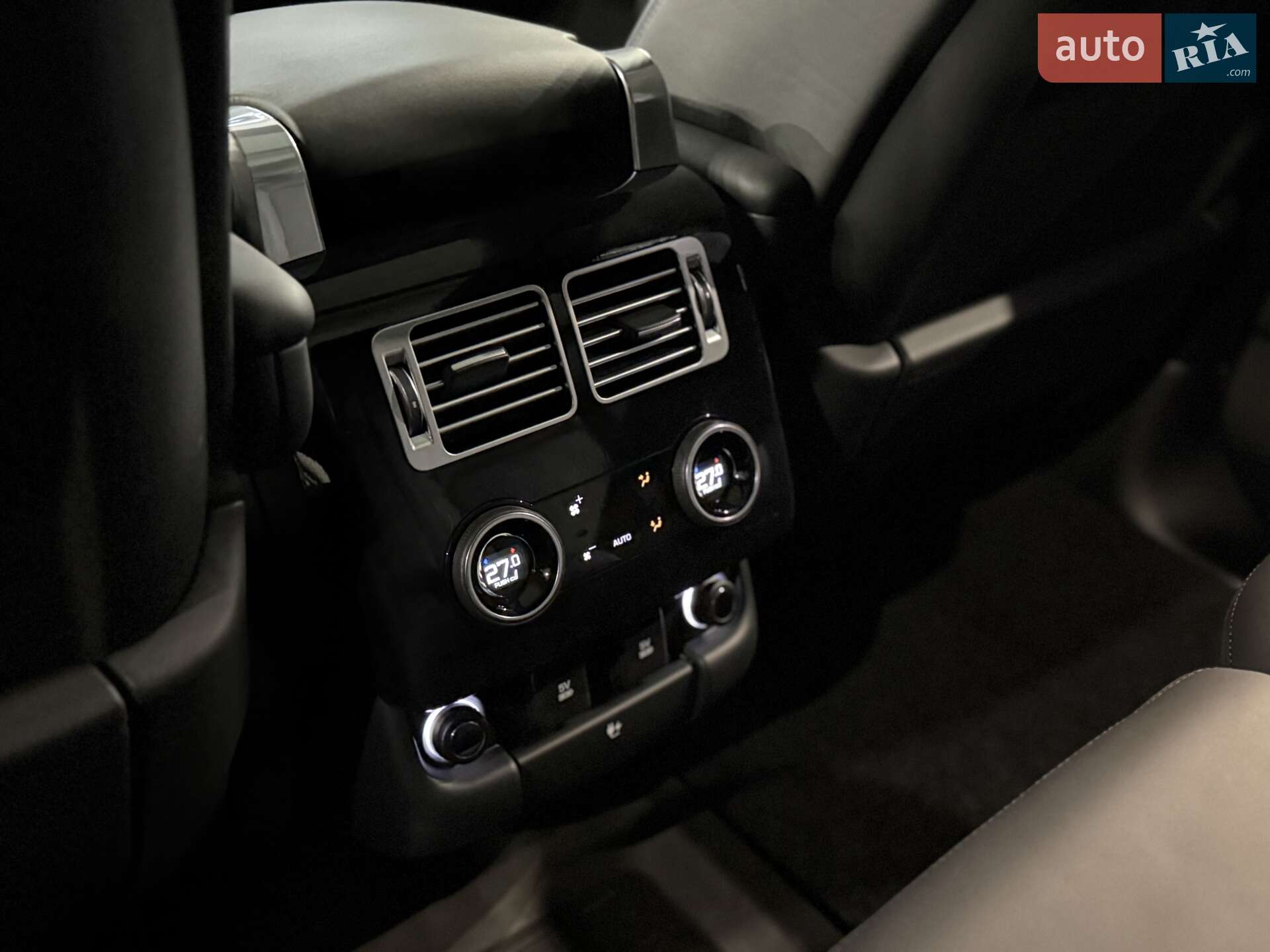 Land Rover Range Rover 2018 VIN SALGS2RK8KA540341 фото оголошення 20 з 30