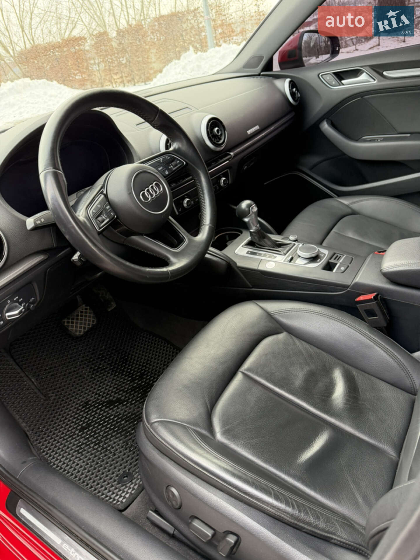 Audi A3 2018 VIN WAUSPBFF5JA154904 фото оголошення 21 з 29