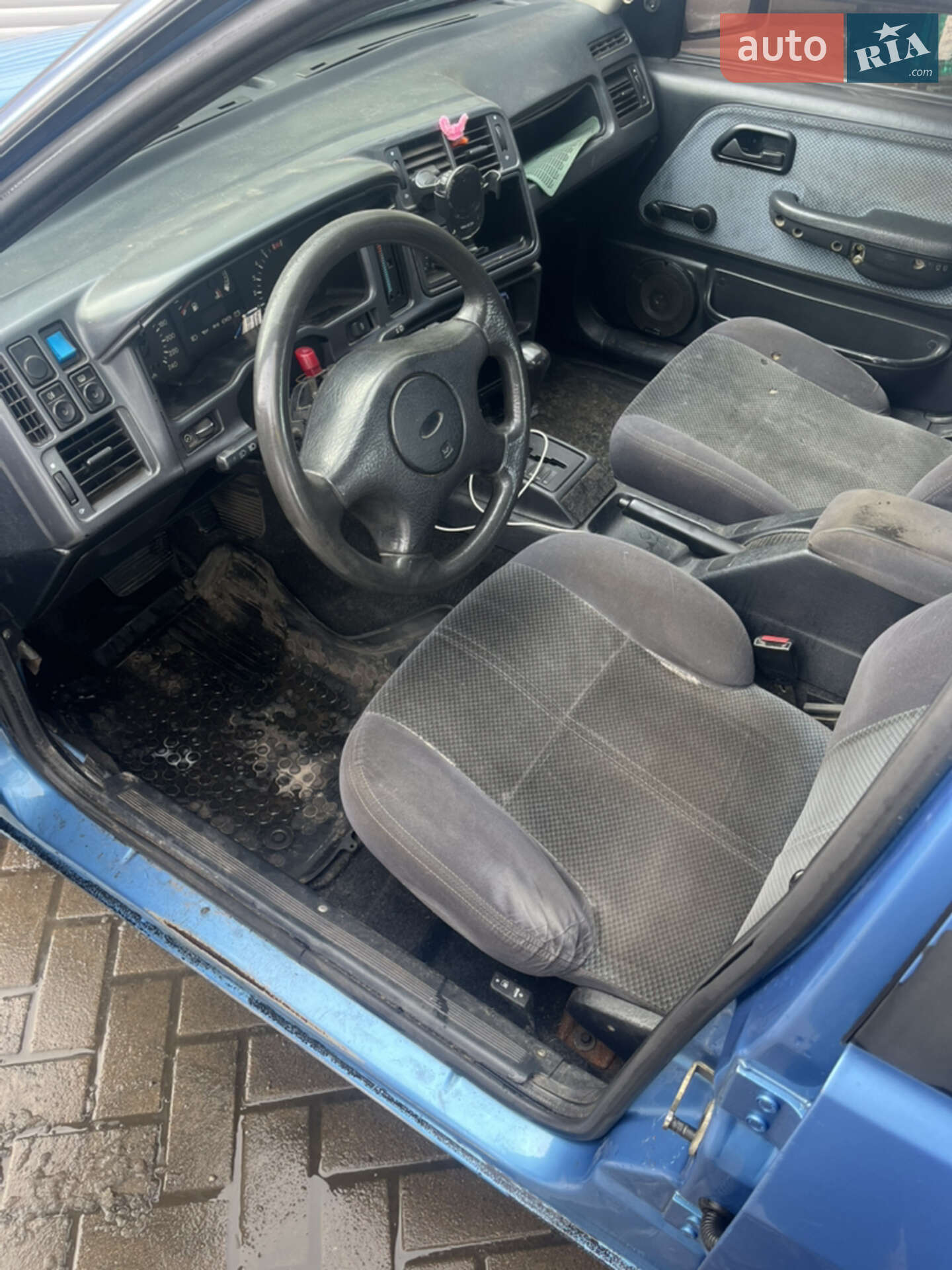 Ford Sierra 1991 VIN WF0FXXGBBEJL48979 фото оголошення 2 з 17