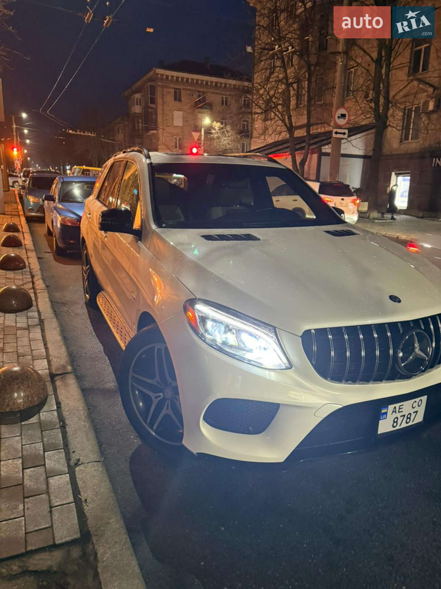 Mercedes-Benz GLE-Class 2016 VIN 4JGDA6DB5HA833226 фото оголошення 7 з 17