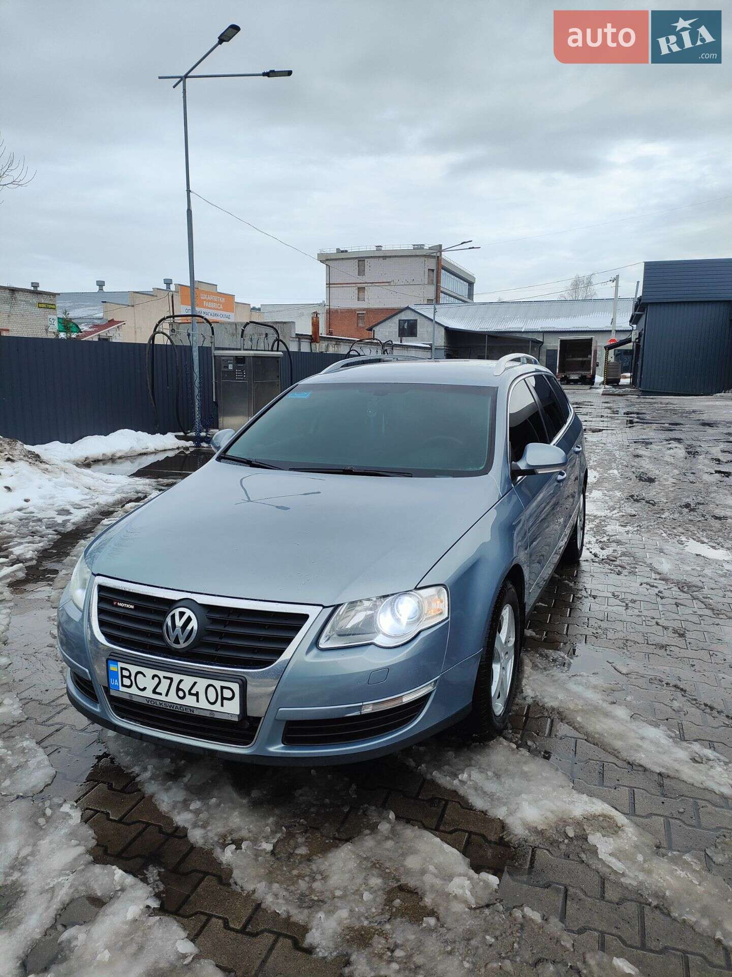 Volkswagen Passat 2010 VIN WVWZZZ3CZAE158840 фото оголошення 4 з 27