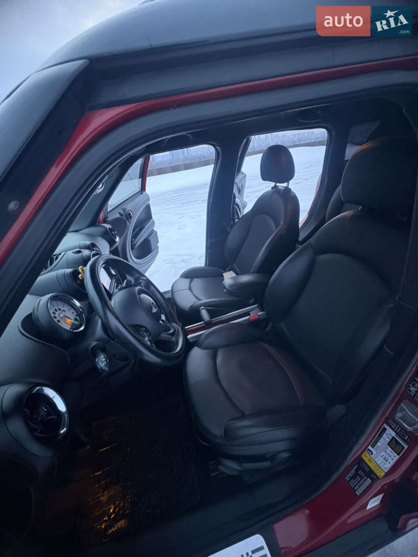MINI Countryman 2014 VIN WMWZC5C58EWP37578 фото оголошення 19 з 57