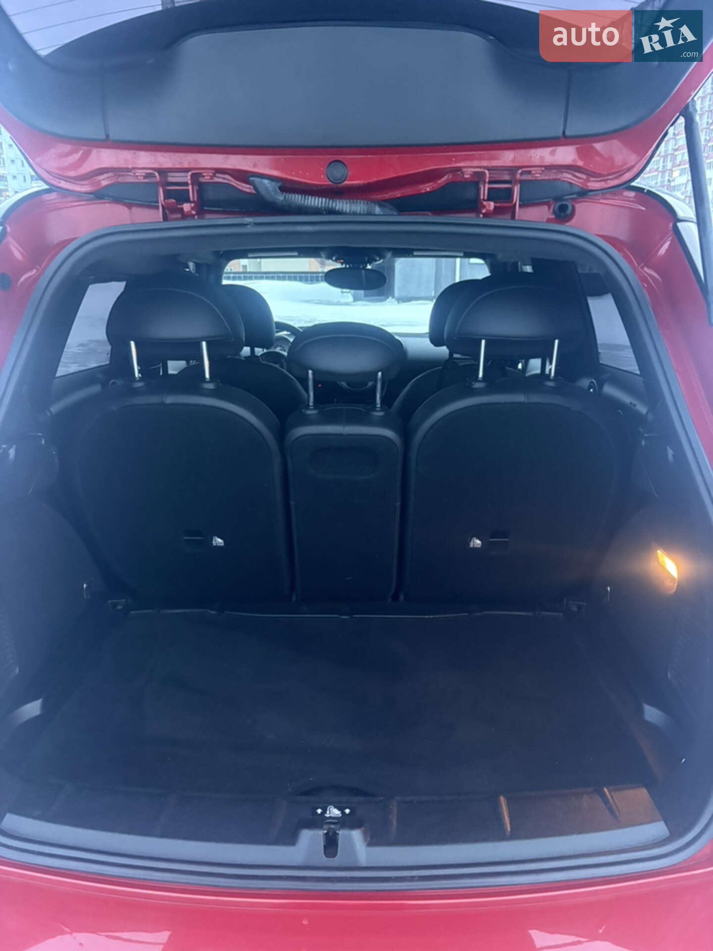 MINI Countryman 2014 VIN WMWZC5C58EWP37578 фото оголошення 28 з 57