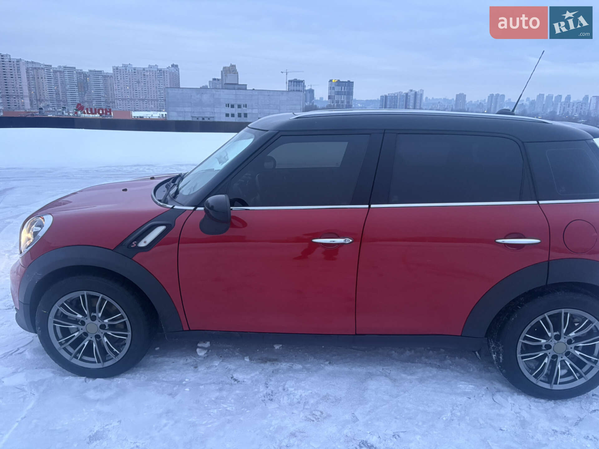 MINI Countryman 2014 VIN WMWZC5C58EWP37578 фото оголошення 41 з 57