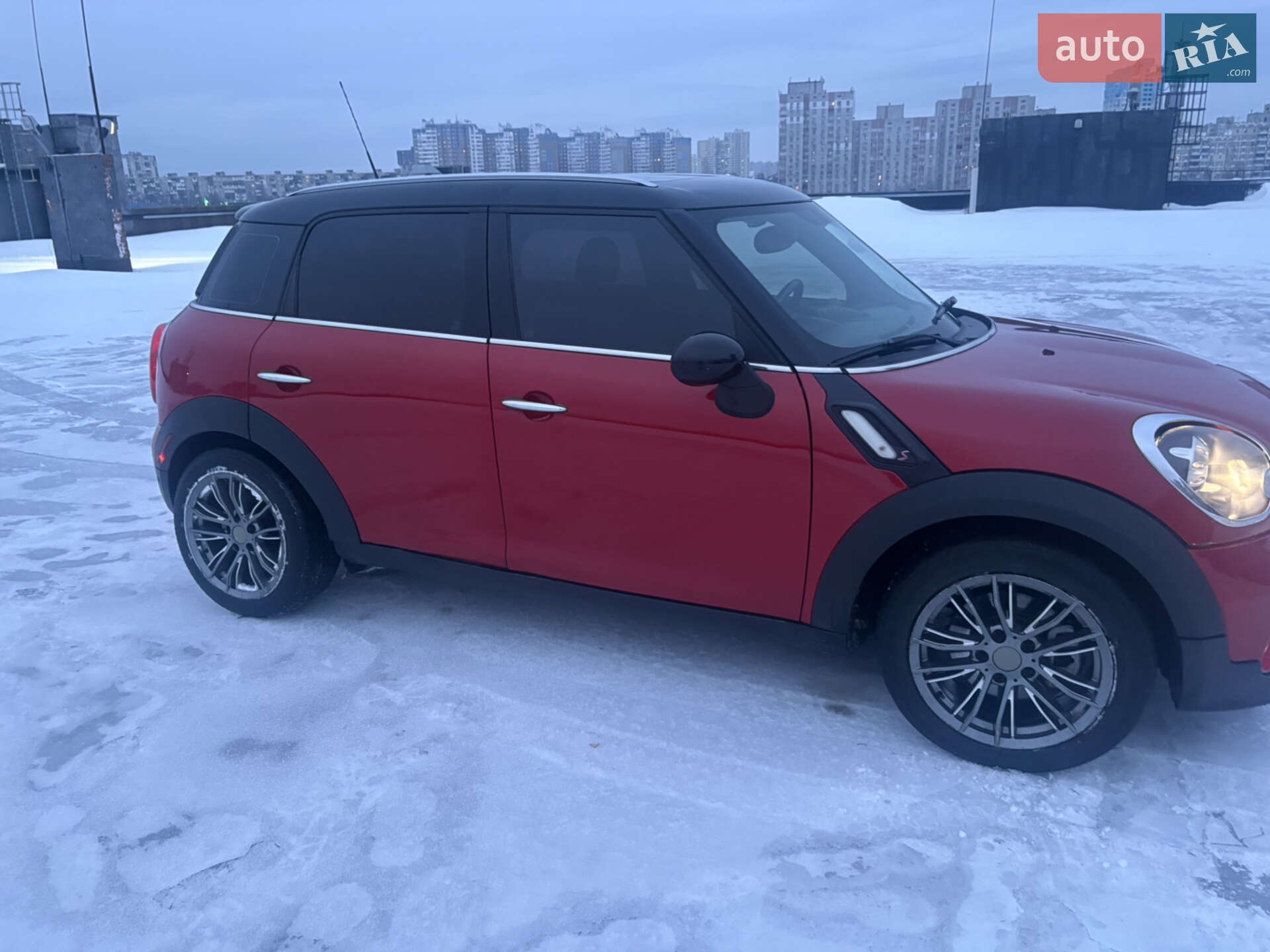 MINI Countryman 2014 VIN WMWZC5C58EWP37578 фото оголошення 45 з 57