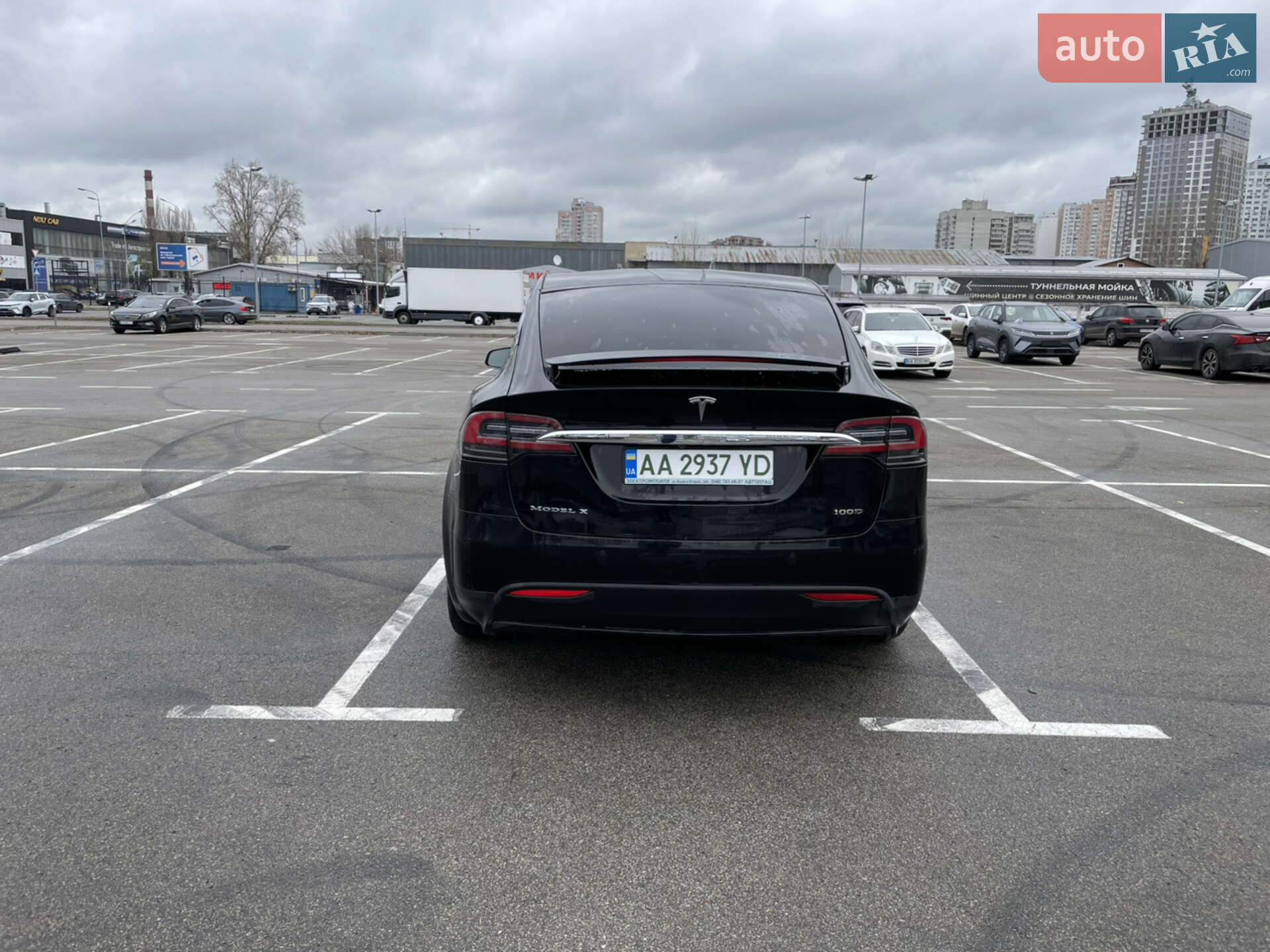 Tesla Model X 2017 VIN 5YJXCBE21HF054898 фото оголошення 8 з 28