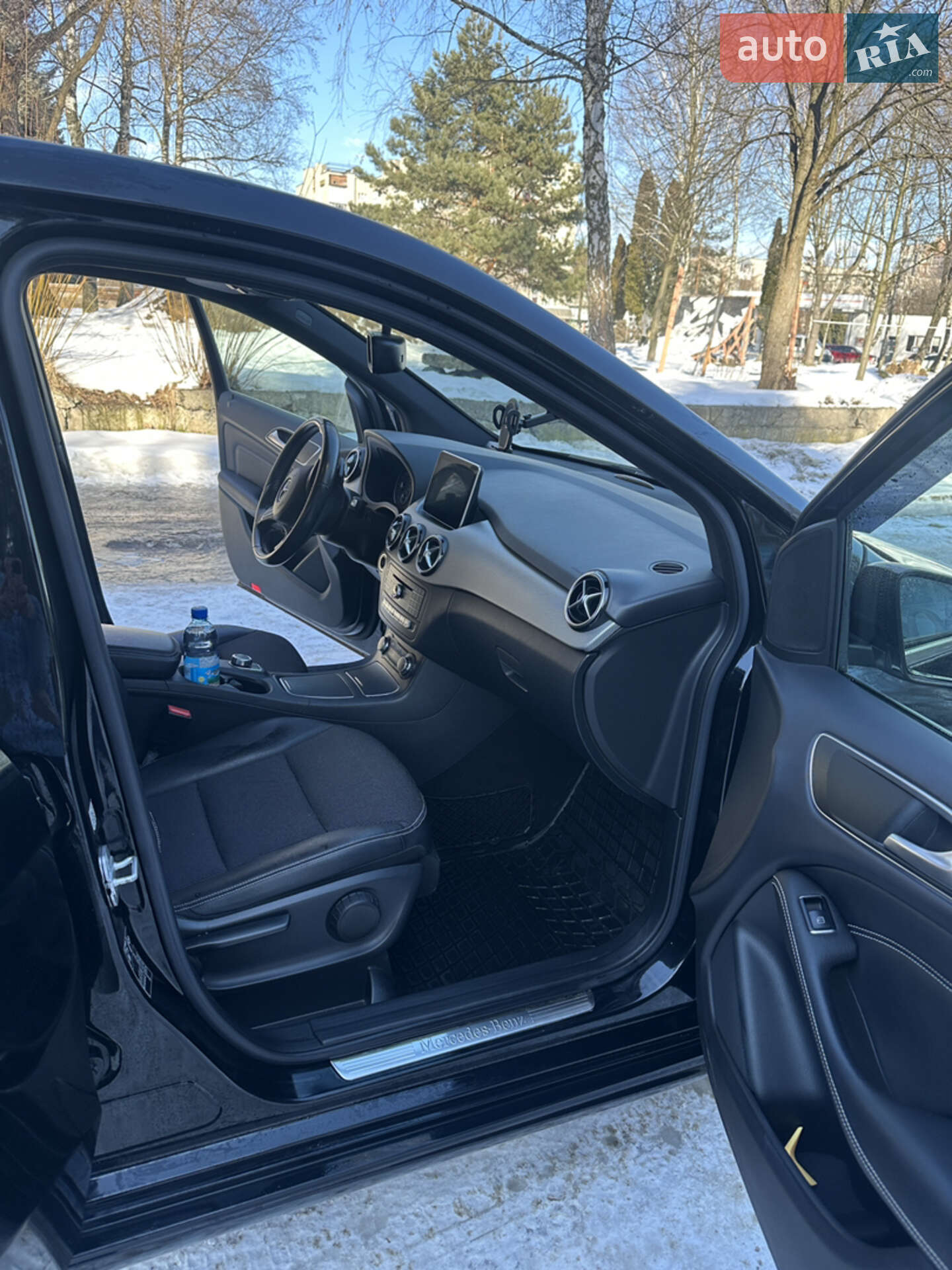 Mercedes-Benz B-Class 2015 VIN WDD2462121J325935 фото оголошення 6 з 27