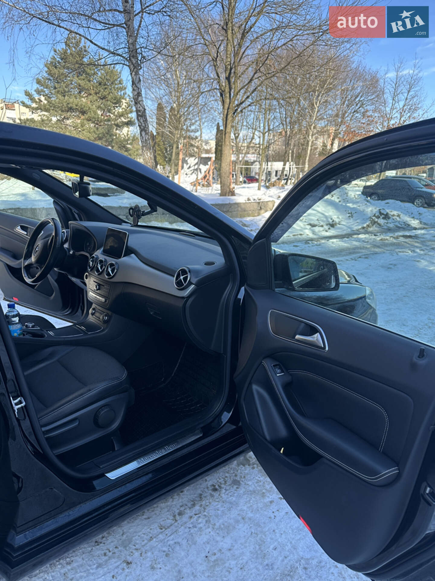 Mercedes-Benz B-Class 2015 VIN WDD2462121J325935 фото оголошення 7 з 27