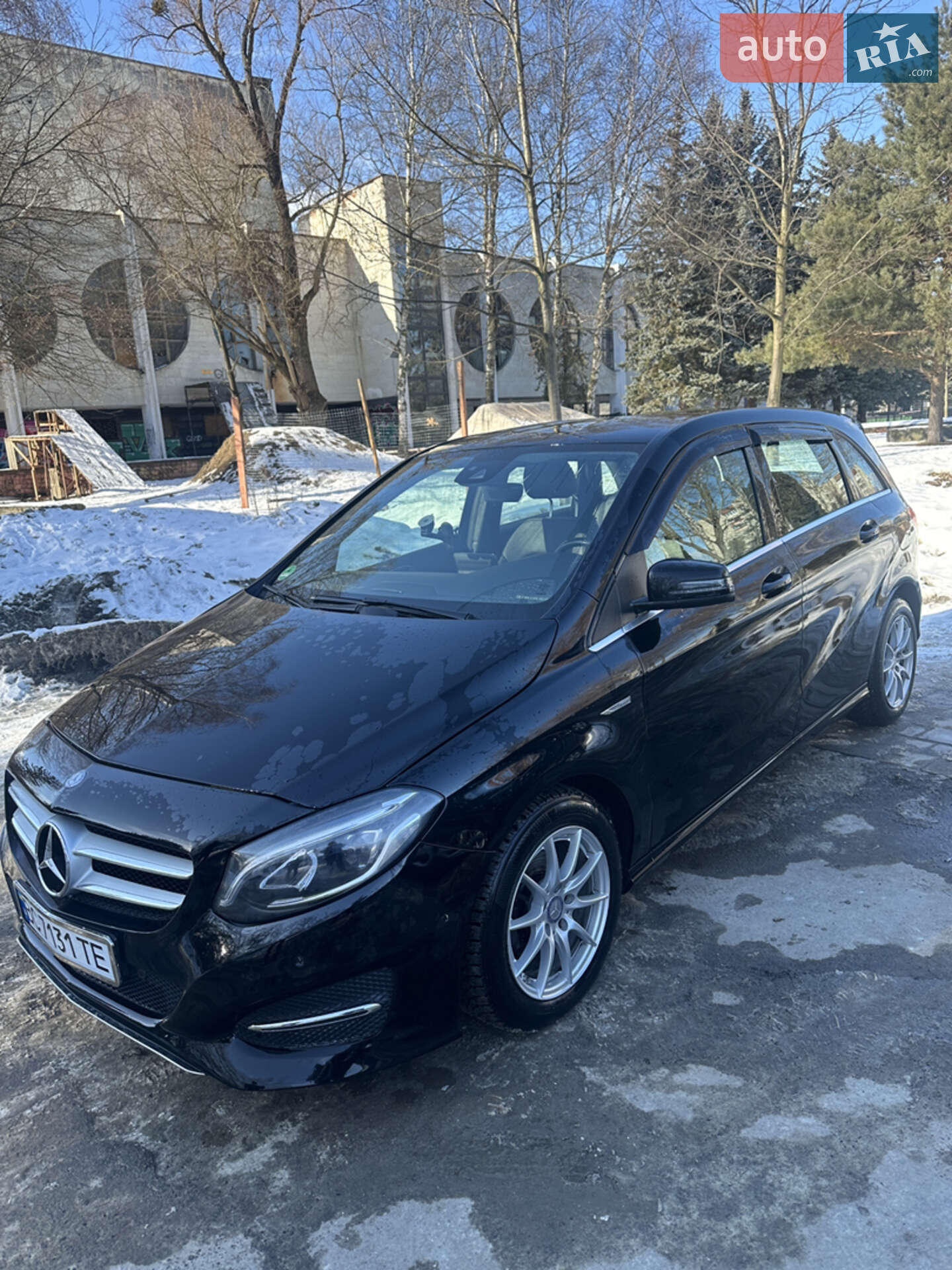 Mercedes-Benz B-Class 2015 VIN WDD2462121J325935 фото оголошення 25 з 27