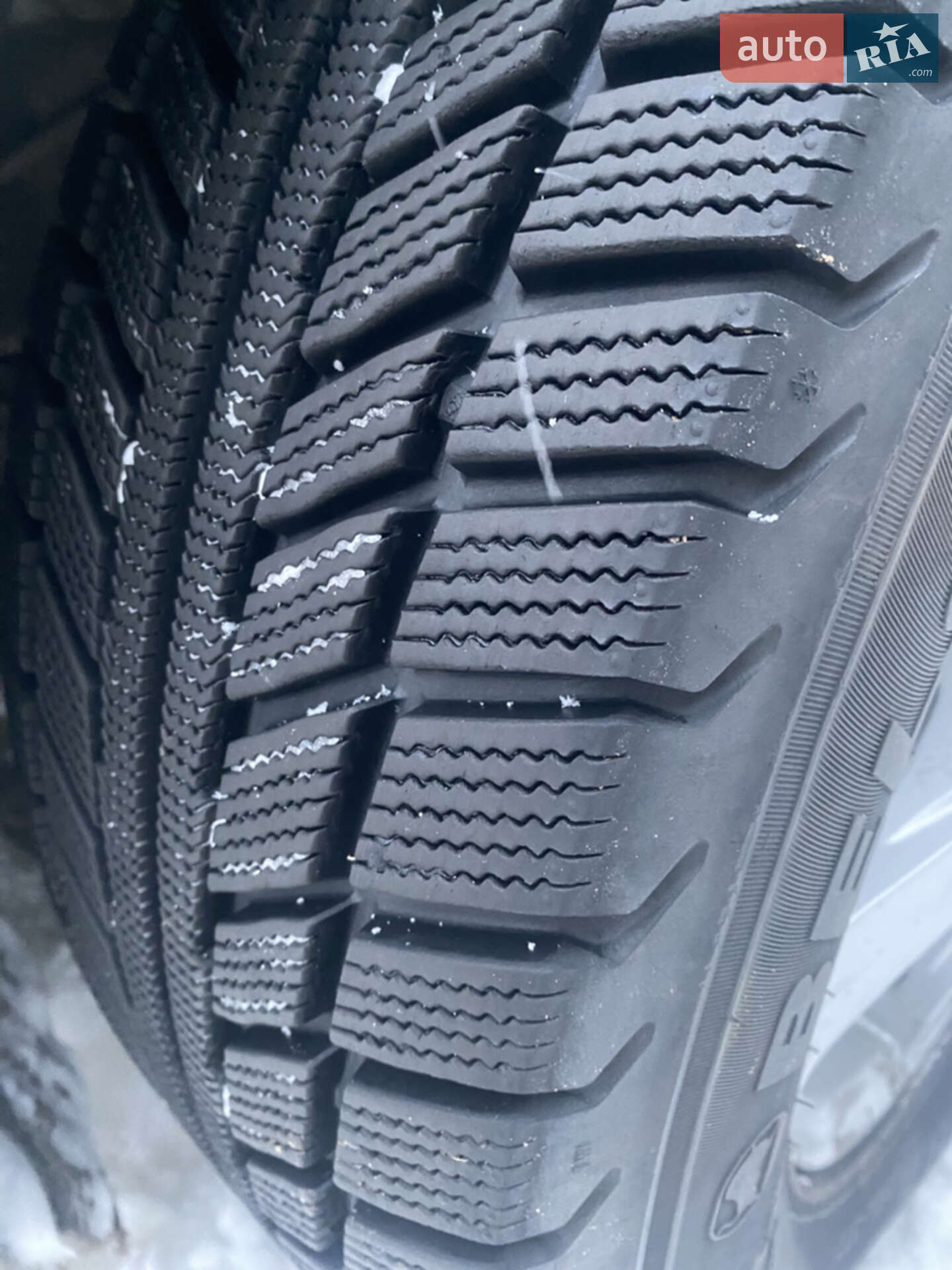 Kia K5 2011 VIN KNAGM418BCA197209 фото оголошення 3 з 9