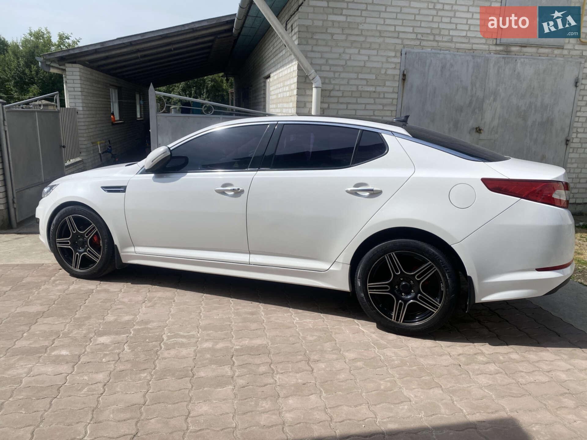 Kia K5 2011 VIN KNAGM418BCA197209 фото оголошення 9 з 9