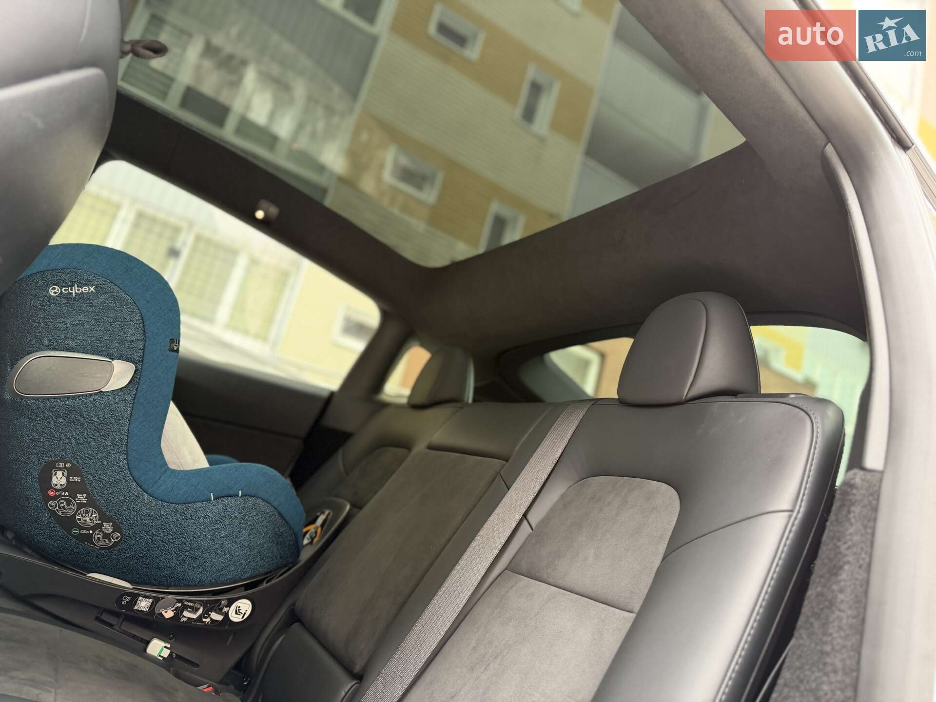 Tesla Model Y 2024 VIN 7SAYGDEE4RA304716 фото оголошення 27 з 42