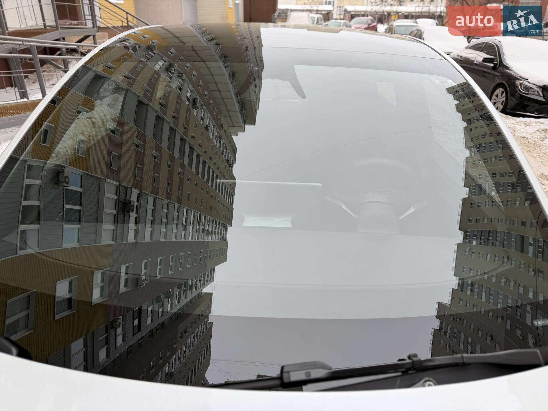 Tesla Model Y 2024 VIN 7SAYGDEE4RA304716 фото оголошення 36 з 42