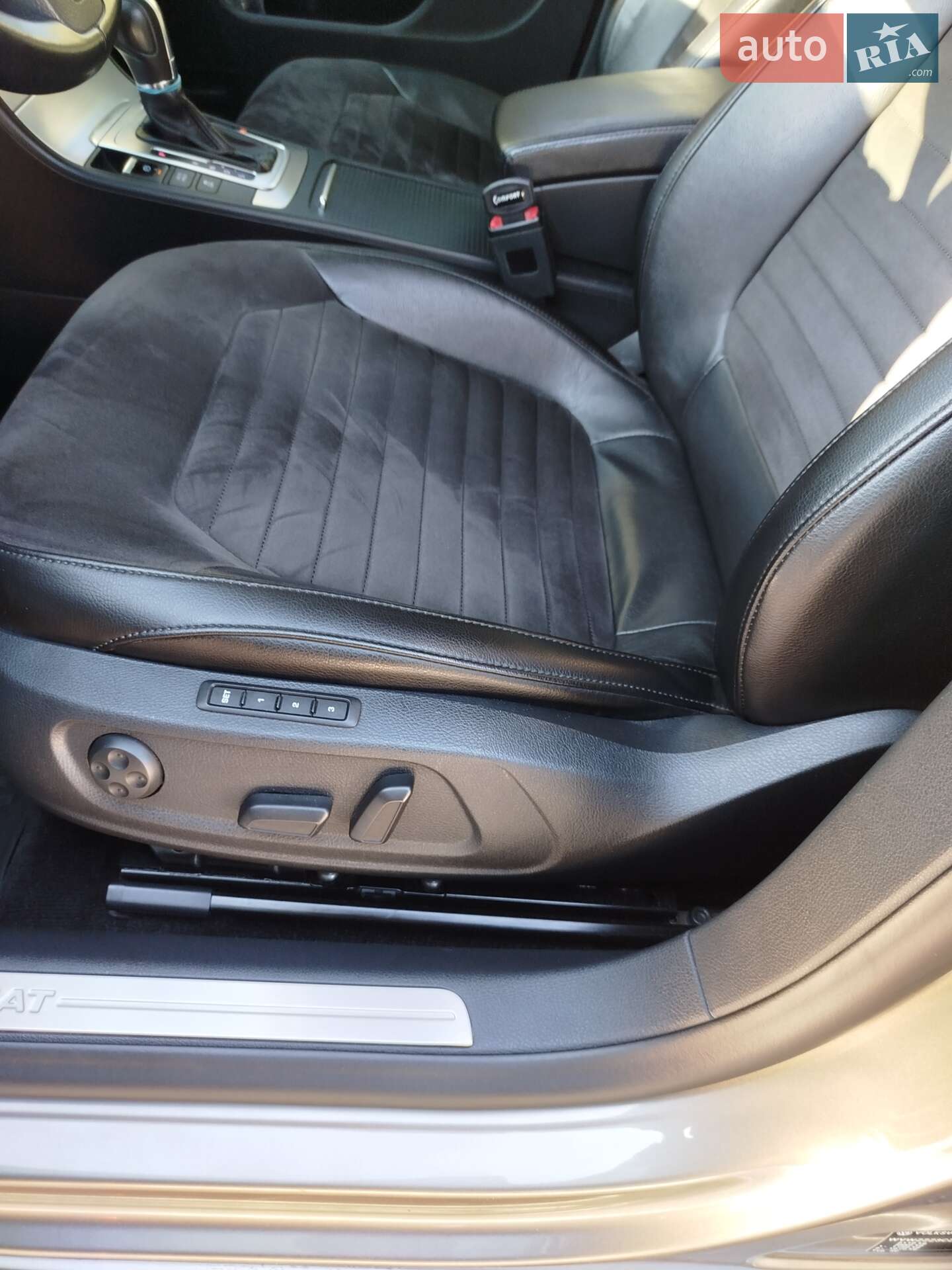 Volkswagen Passat 2013 VIN WVWZZZ3CZEP002392 фото оголошення 17 з 30