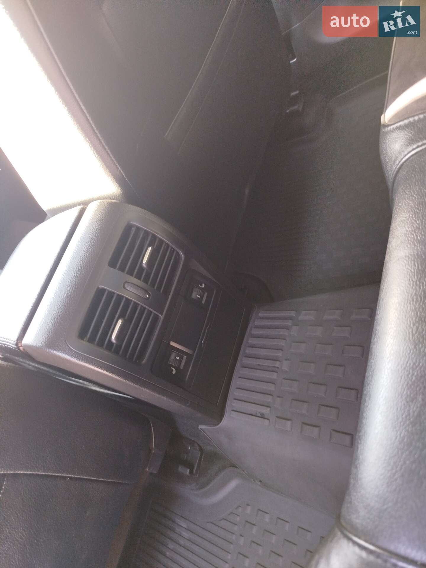 Volkswagen Passat 2013 VIN WVWZZZ3CZEP002392 фото оголошення 15 з 30