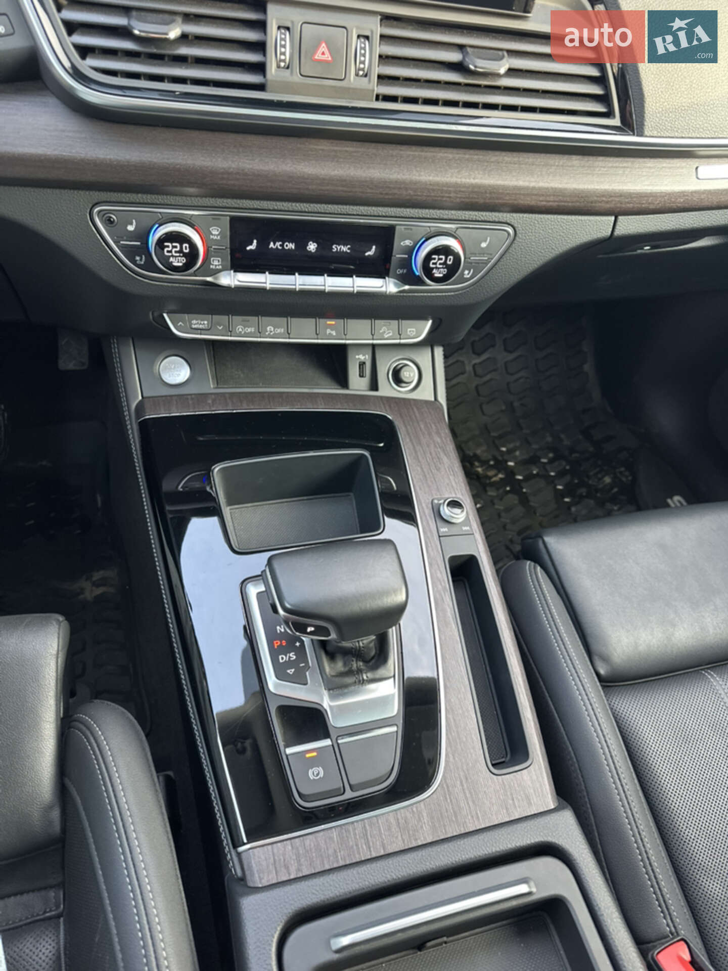 Audi Q5 2021 VIN WA1EAAFY4N2024765 фото оголошення 18 з 18