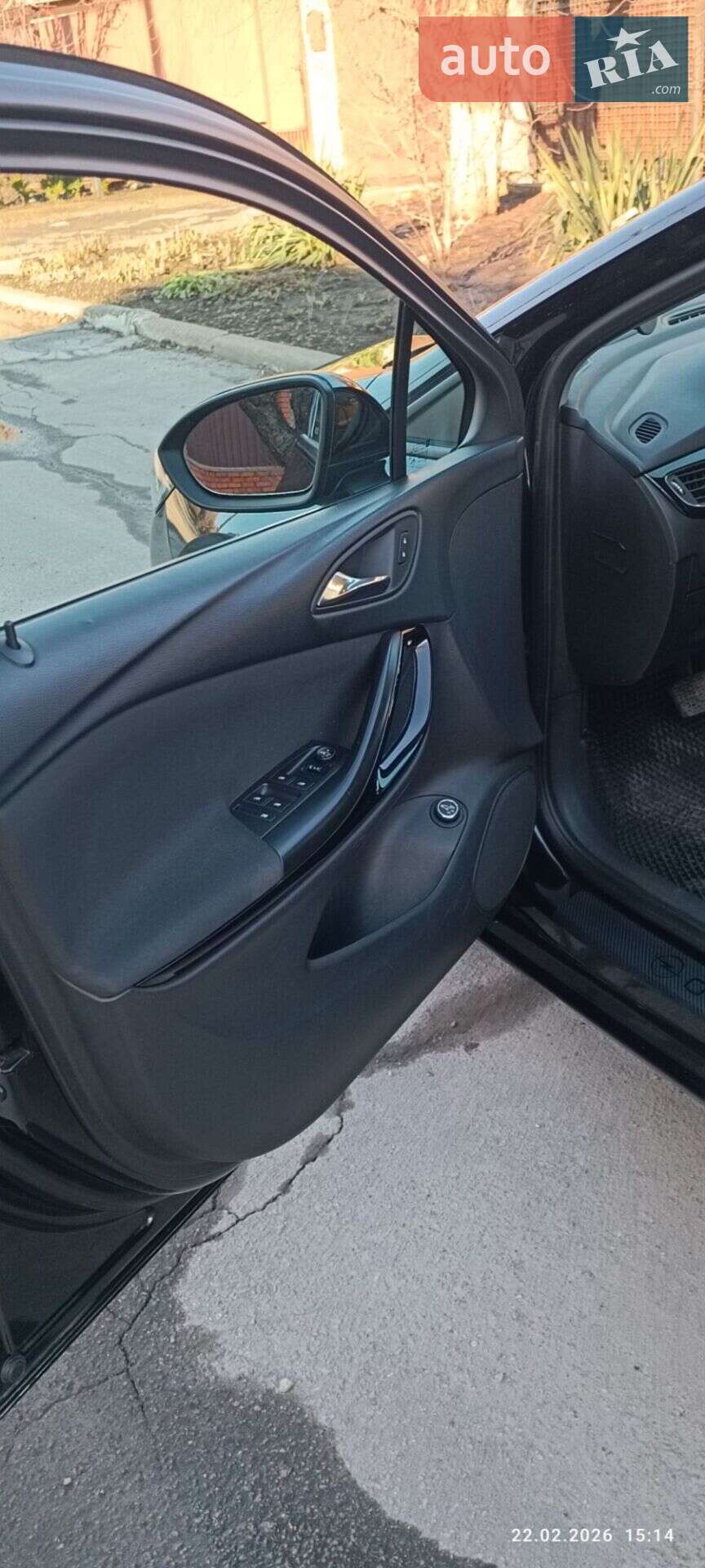 Opel Astra 2017 VIN W0VBF8EG5J8005568 фото оголошення 16 з 43