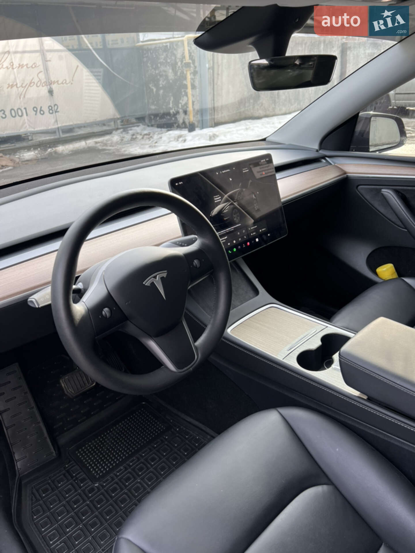 Tesla Model Y 2024 VIN 7SAYGAEE1SF217895 фото оголошення 17 з 24