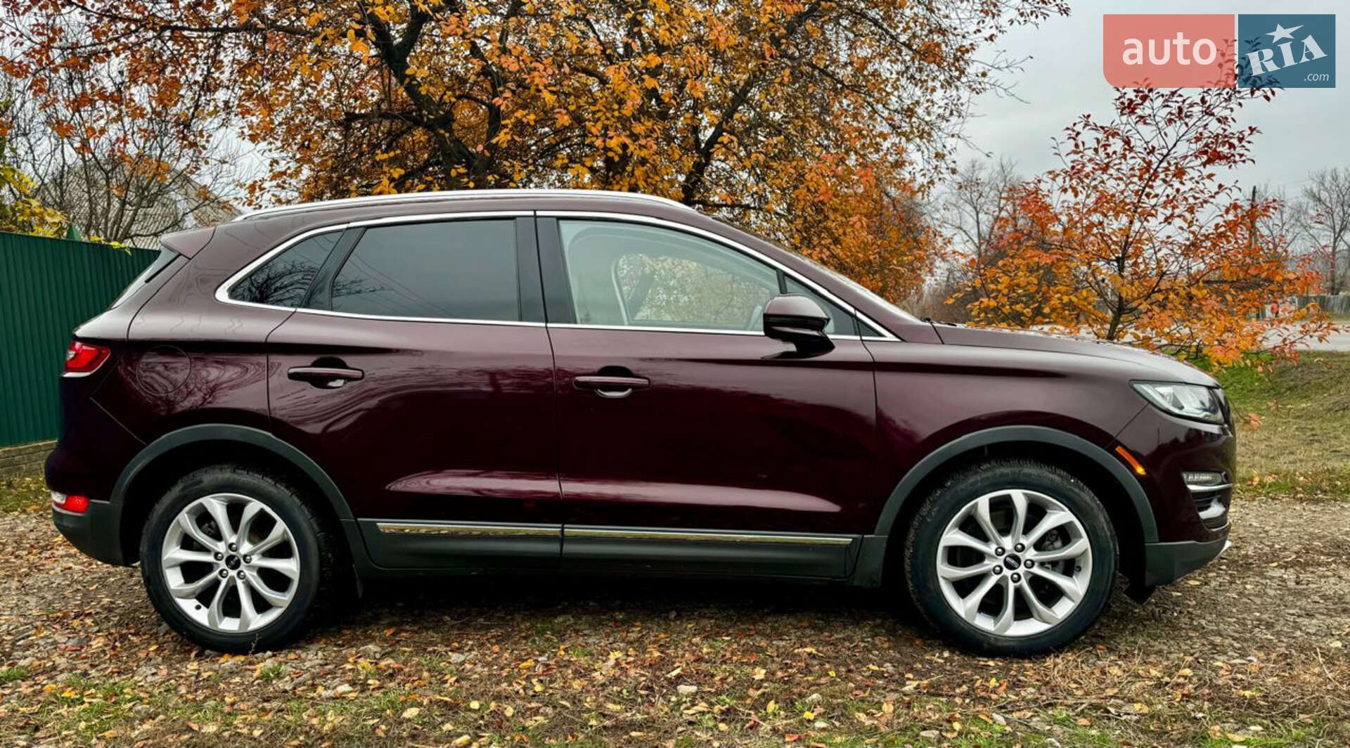 Lincoln MKC 2019 VIN 5LMCJ2D94KUL51819 фото оголошення 3 з 16