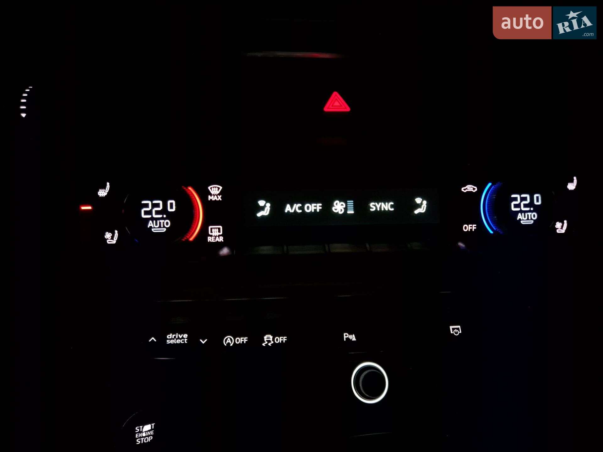 Audi A4 2017 VIN WAUFNAF43HN011808 фото оголошення 39 з 43