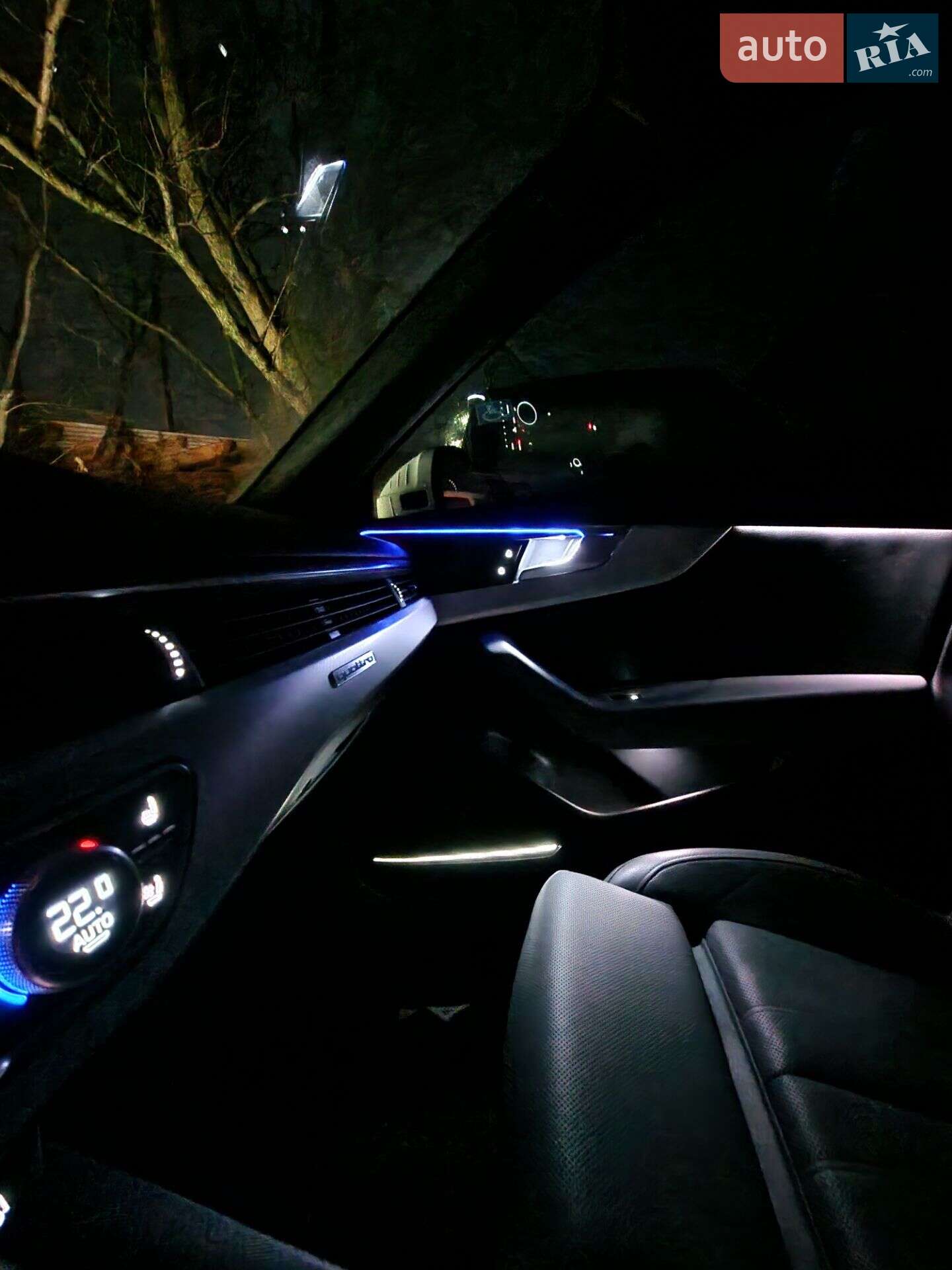 Audi A4 2017 VIN WAUFNAF43HN011808 фото оголошення 40 з 43