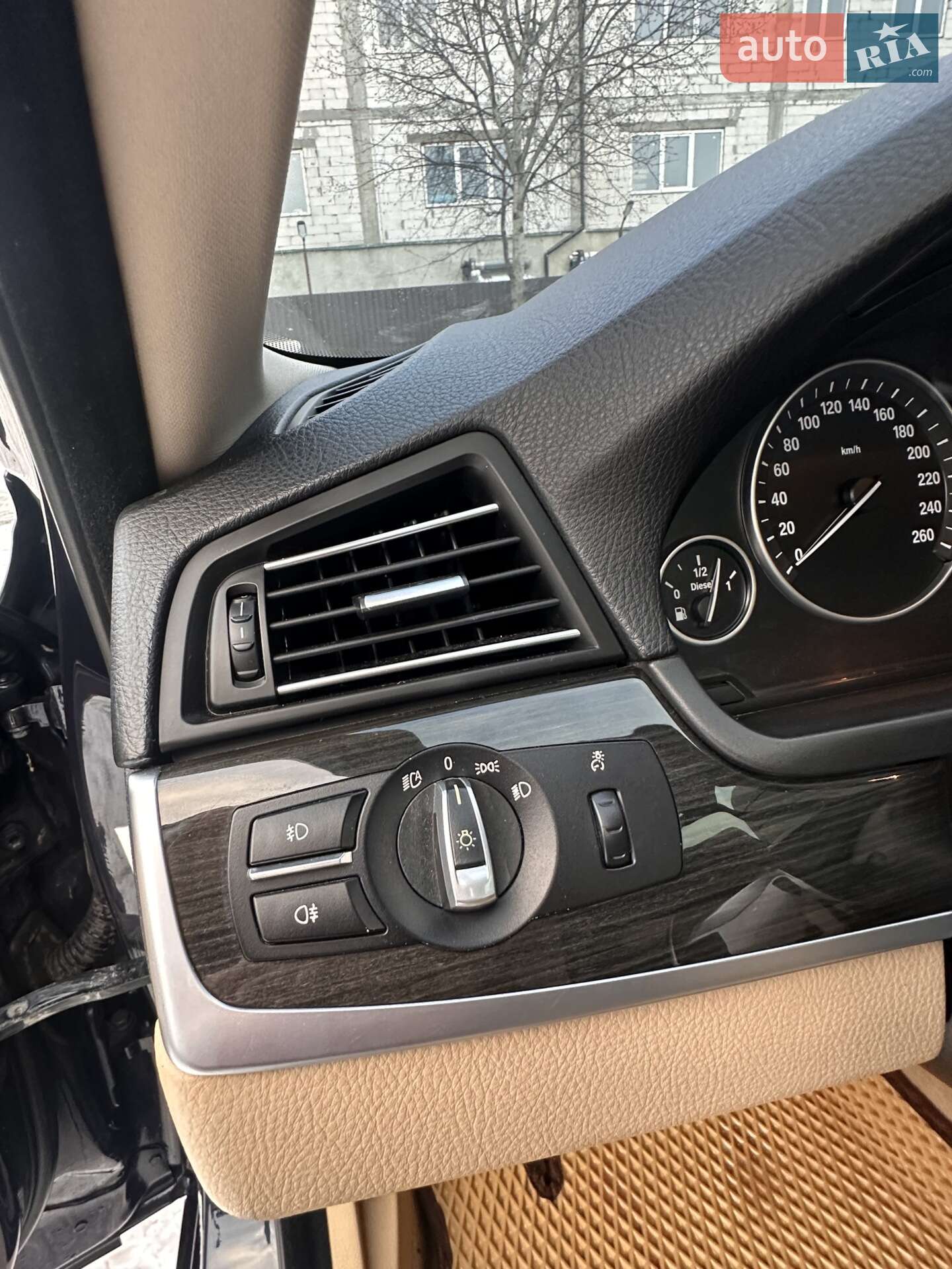 BMW 5 Series 2010 VIN WBAMX51070C760320 фото оголошення 74 з 103