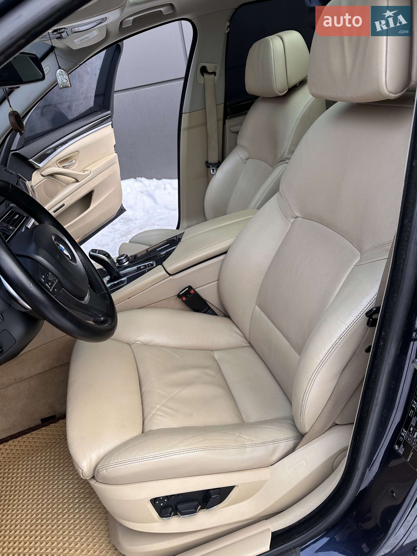 BMW 5 Series 2010 VIN WBAMX51070C760320 фото оголошення 65 з 103