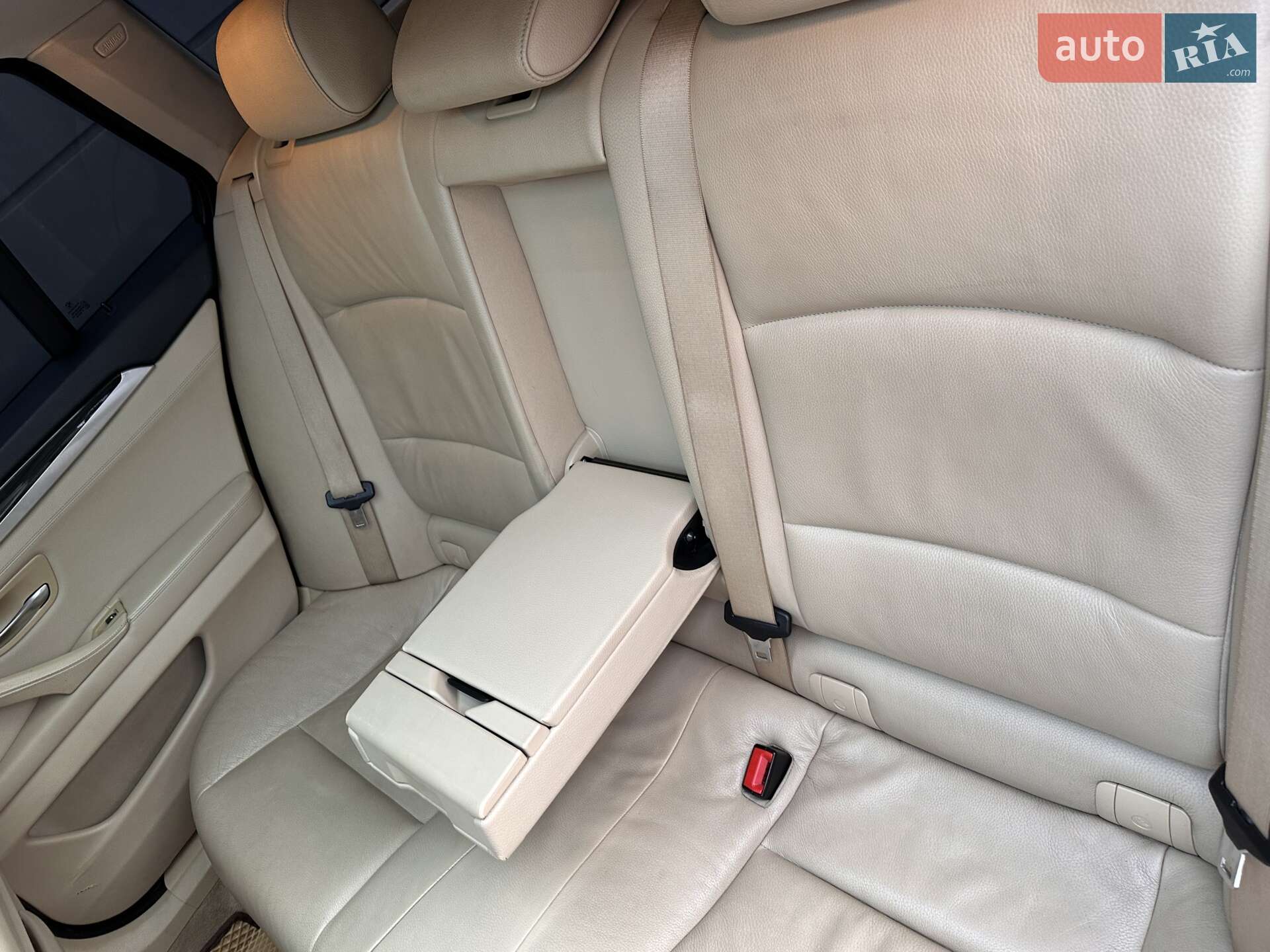 BMW 5 Series 2010 VIN WBAMX51070C760320 фото оголошення 66 з 103