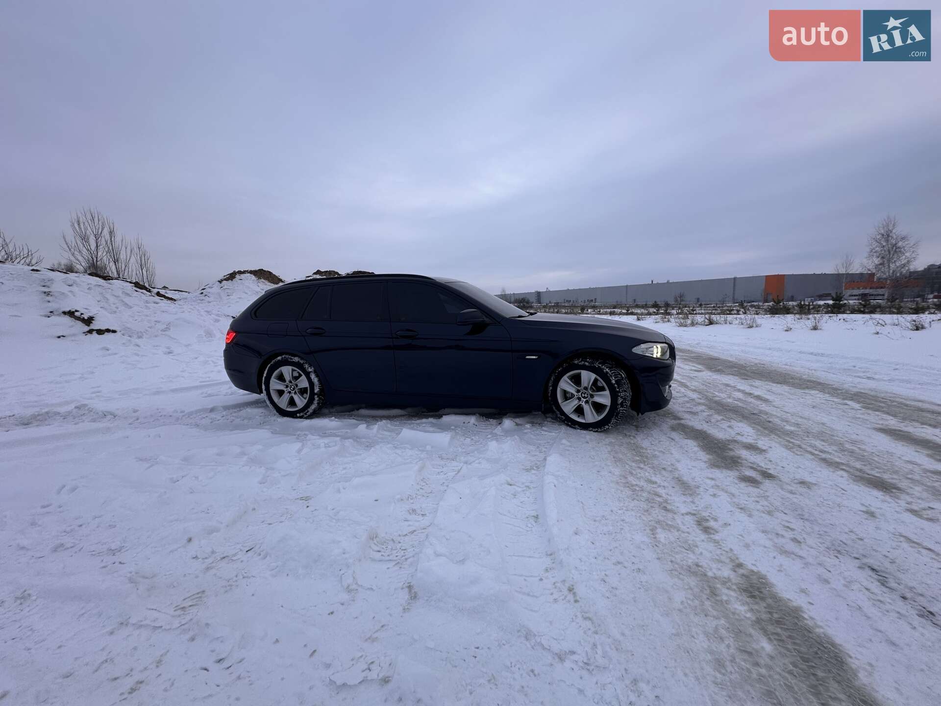 BMW 5 Series 2010 VIN WBAMX51070C760320 фото оголошення 23 з 103