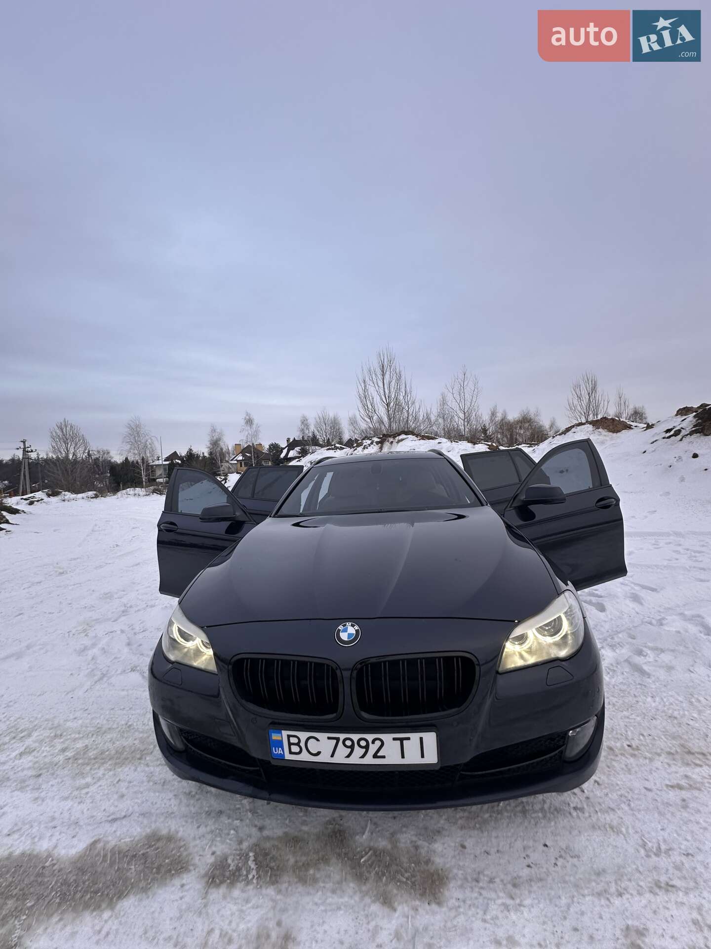 BMW 5 Series 2010 VIN WBAMX51070C760320 фото оголошення 27 з 103