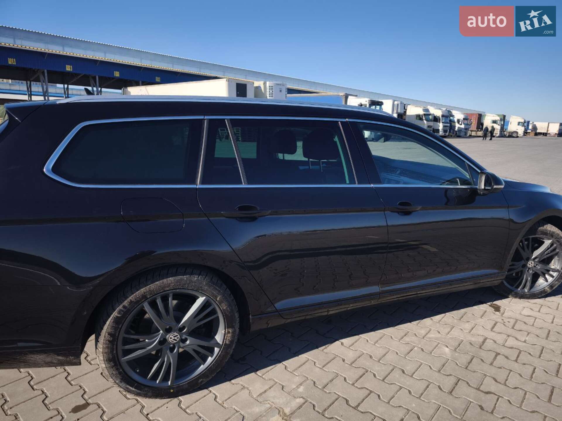 Volkswagen Passat 2017 VIN WVWZZZ3CZHP025153 фото оголошення 5 з 17