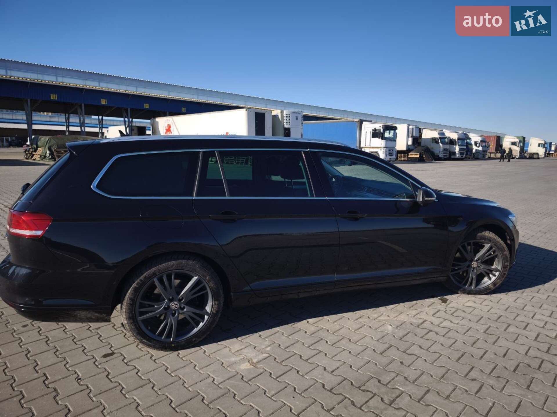 Volkswagen Passat 2017 VIN WVWZZZ3CZHP025153 фото оголошення 7 з 17