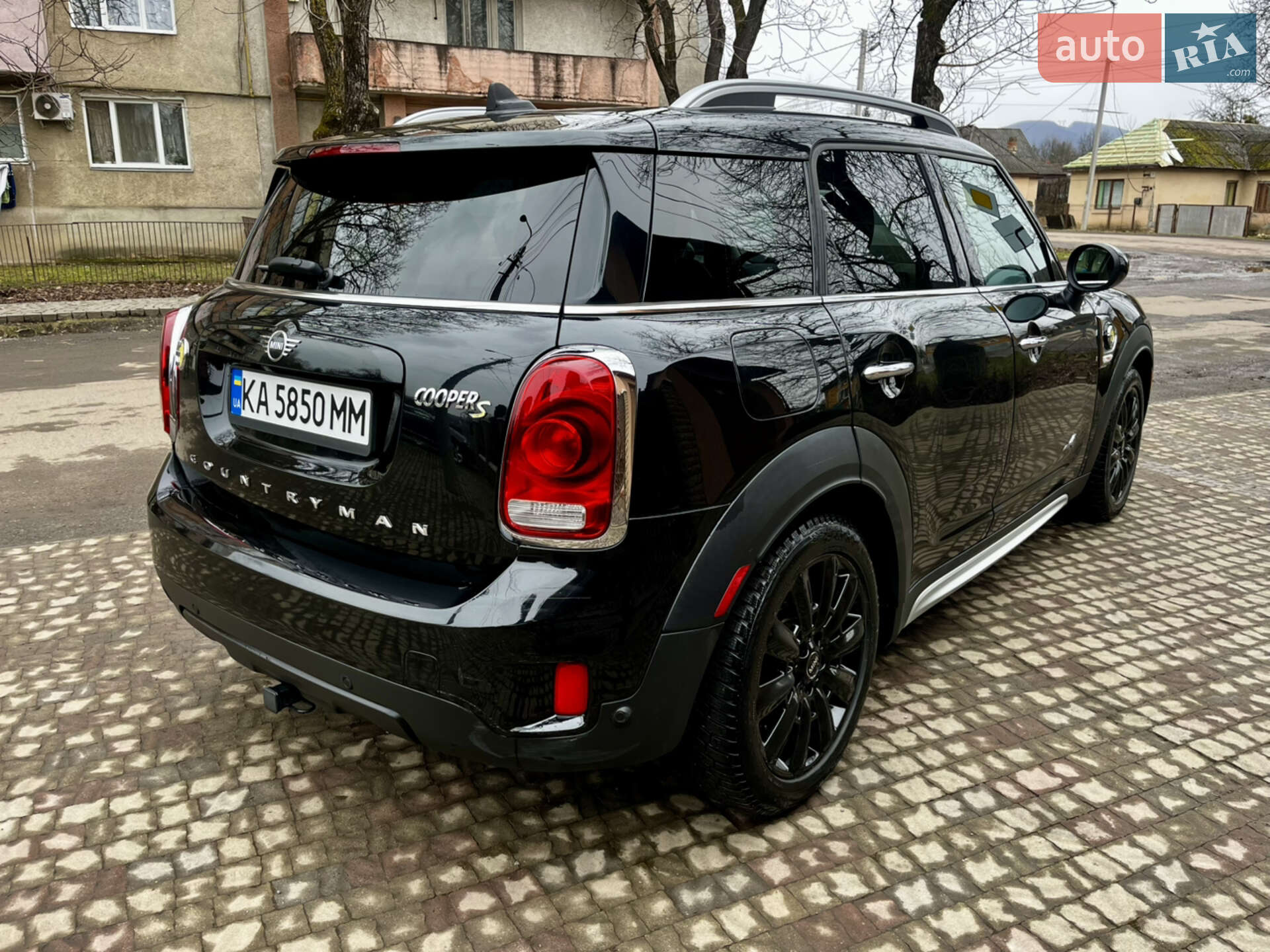 Mini Countryman 2018 VIN WMZYU7C5XK3F93765 фото оголошення 5 з 25