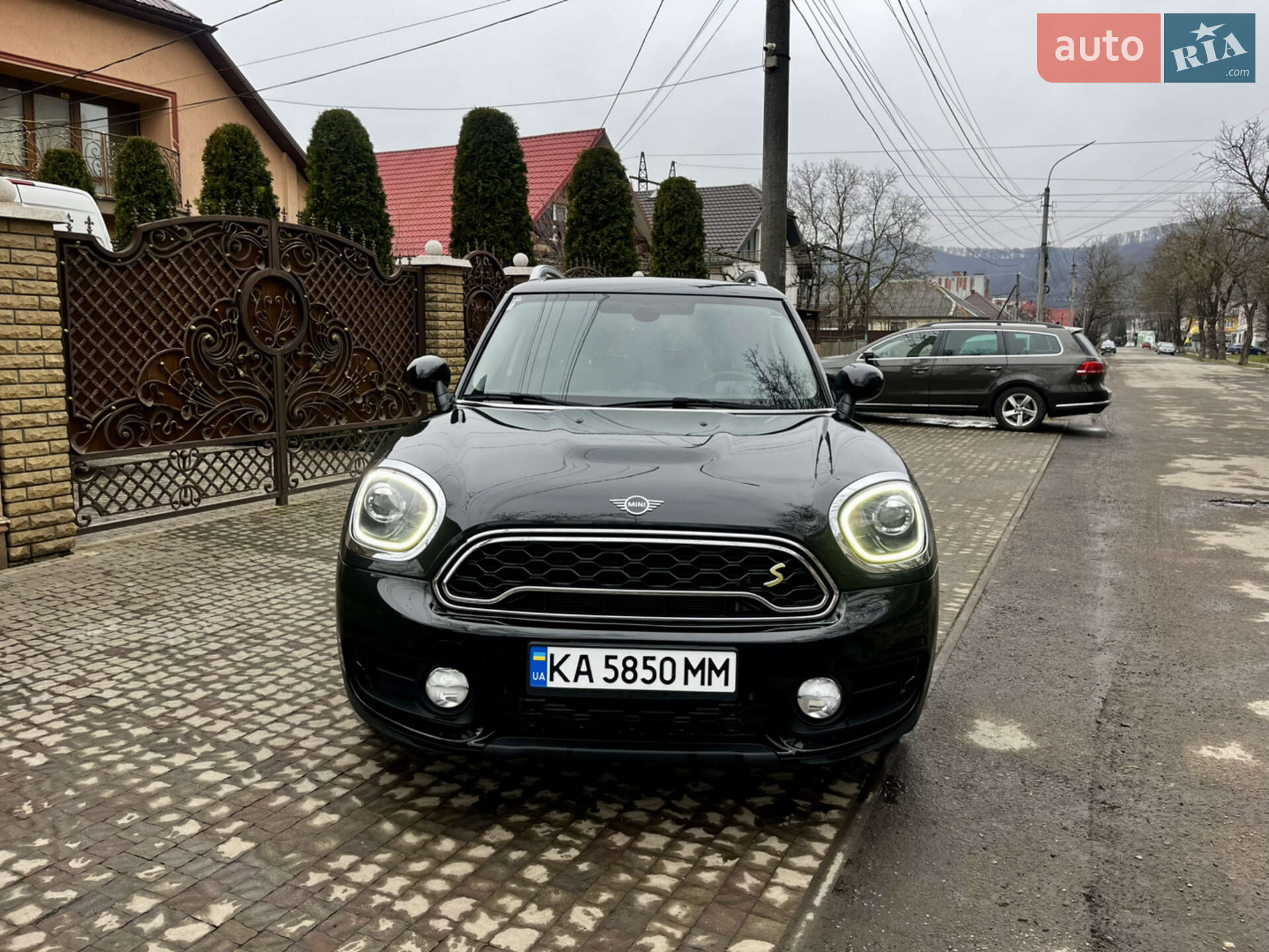 Mini Countryman 2018 VIN WMZYU7C5XK3F93765 фото оголошення 7 з 25