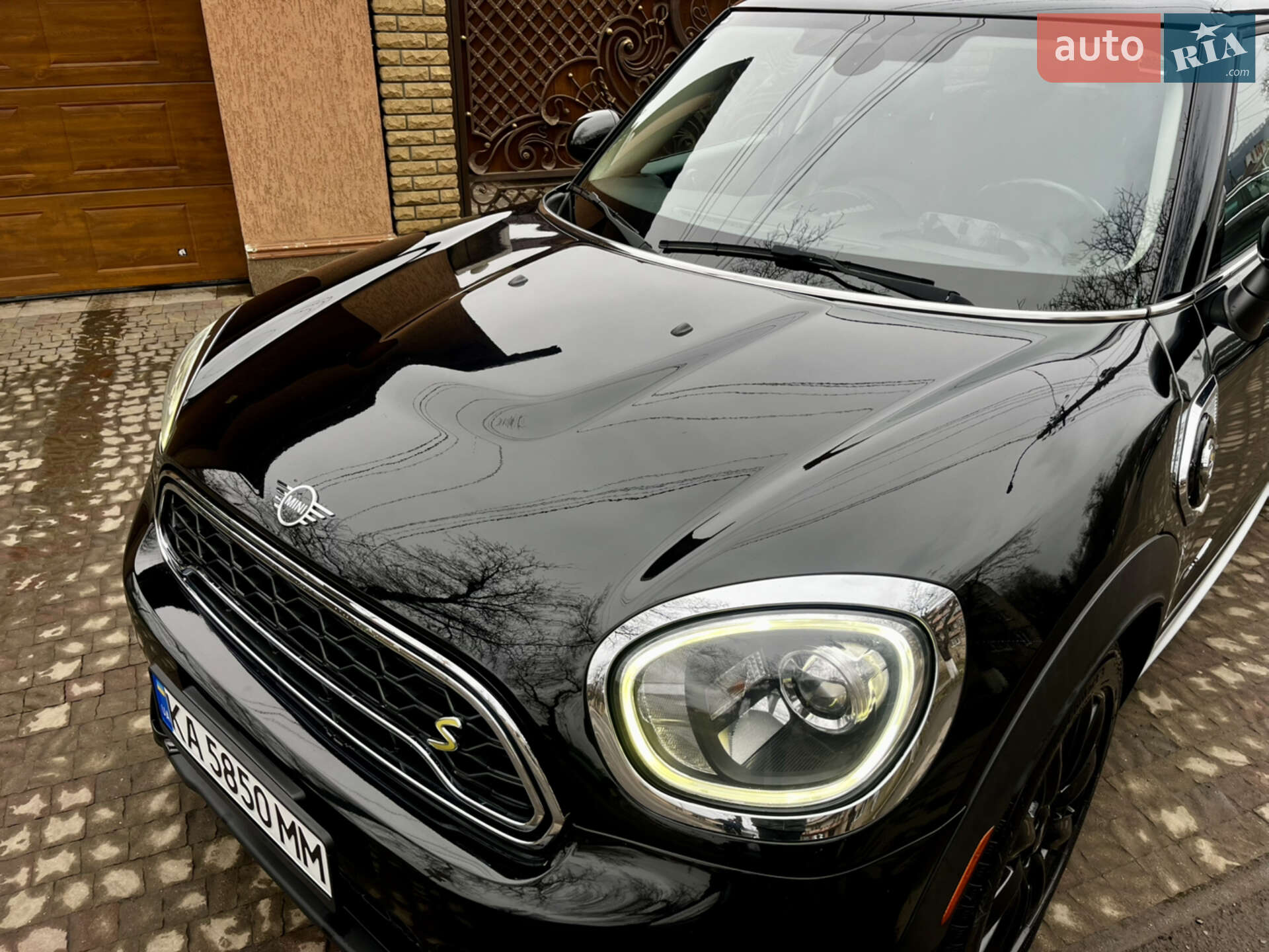Mini Countryman 2018 VIN WMZYU7C5XK3F93765 фото оголошення 8 з 25