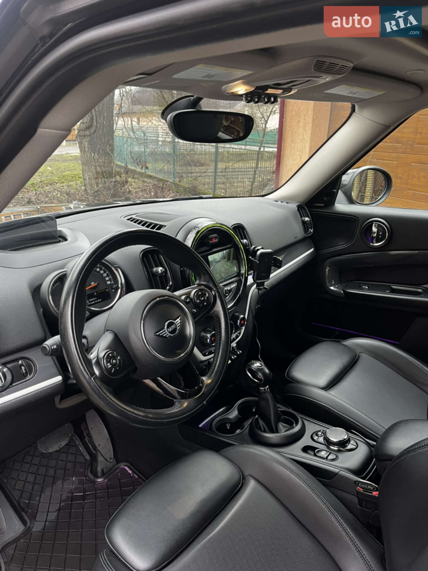 Mini Countryman 2018 VIN WMZYU7C5XK3F93765 фото оголошення 23 з 25