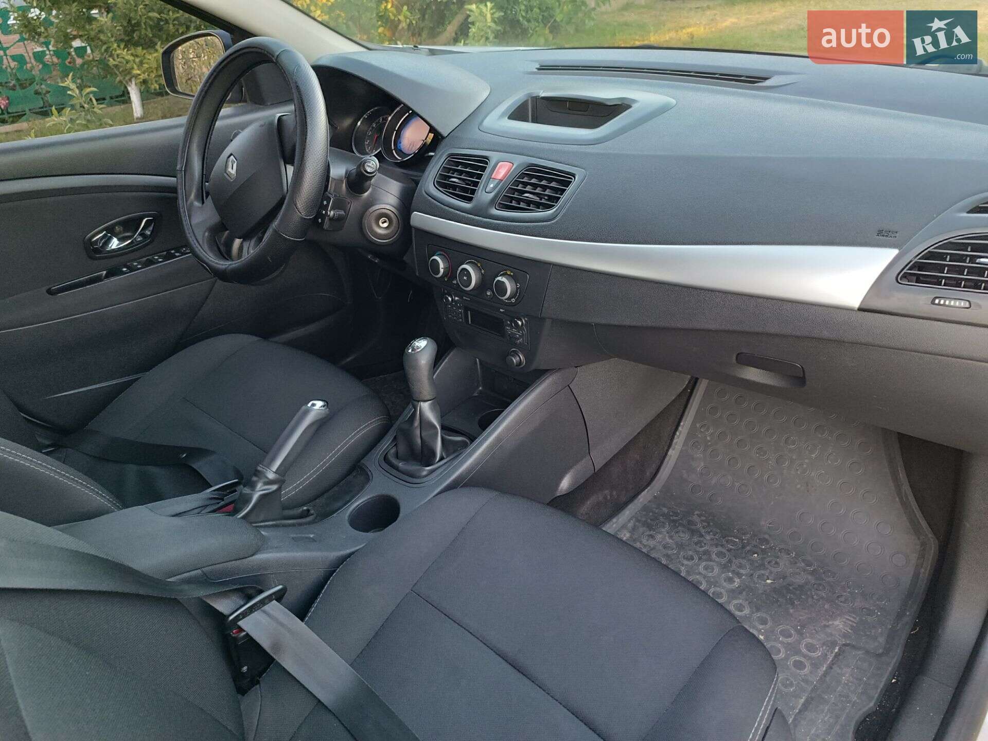 Renault Fluence 2014 VIN VF1LZBR0550390517 фото оголошення 3 з 4