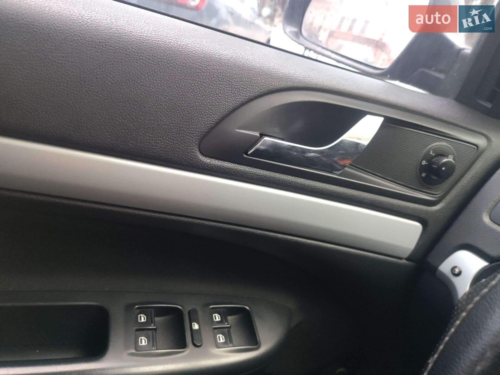 Skoda Octavia 2010 VIN TMBTEC1Z0B8022078 фото оголошення 4 з 29