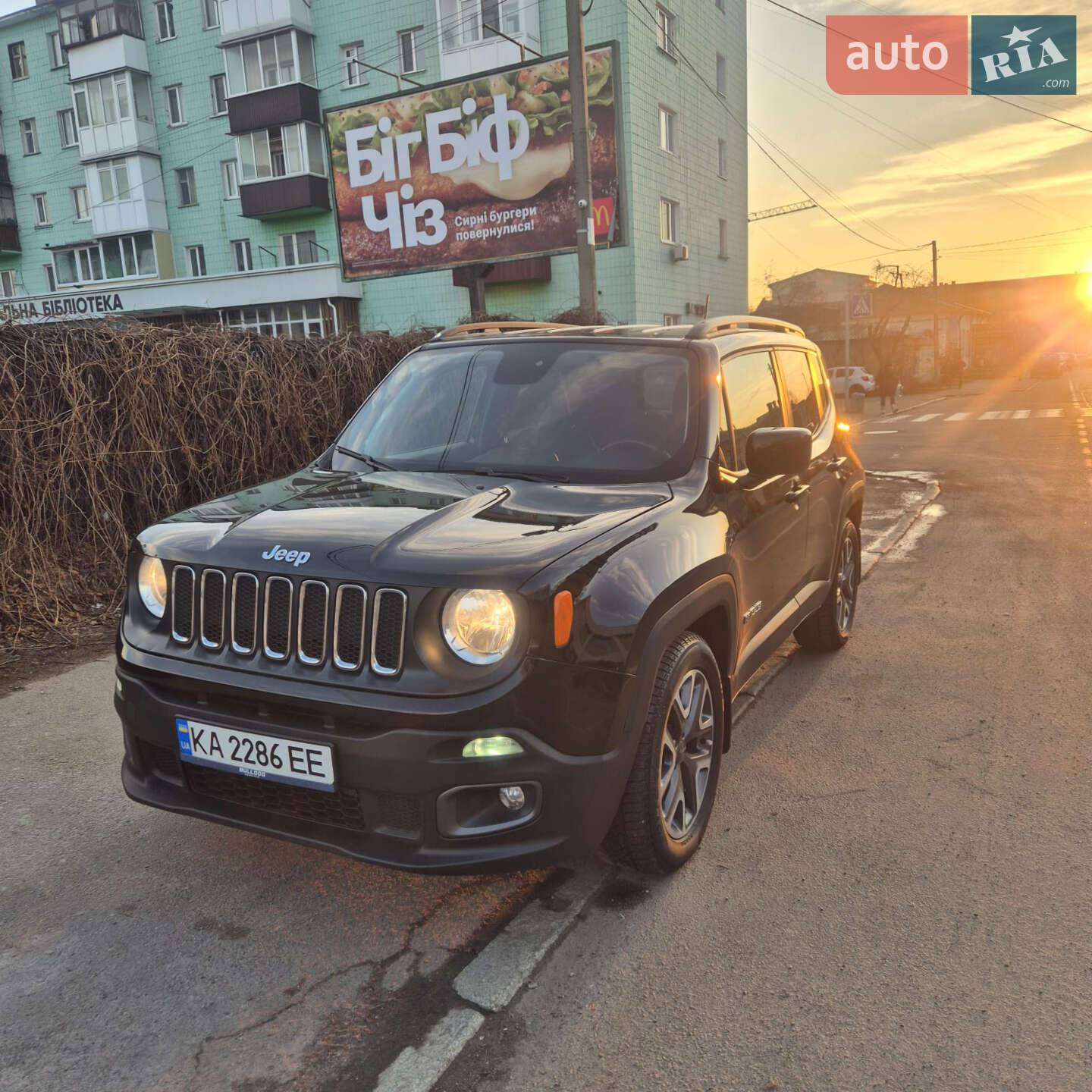 Jeep Renegade 2018 VIN ZACCJABB3JPH12187 фото оголошення 3 з 10