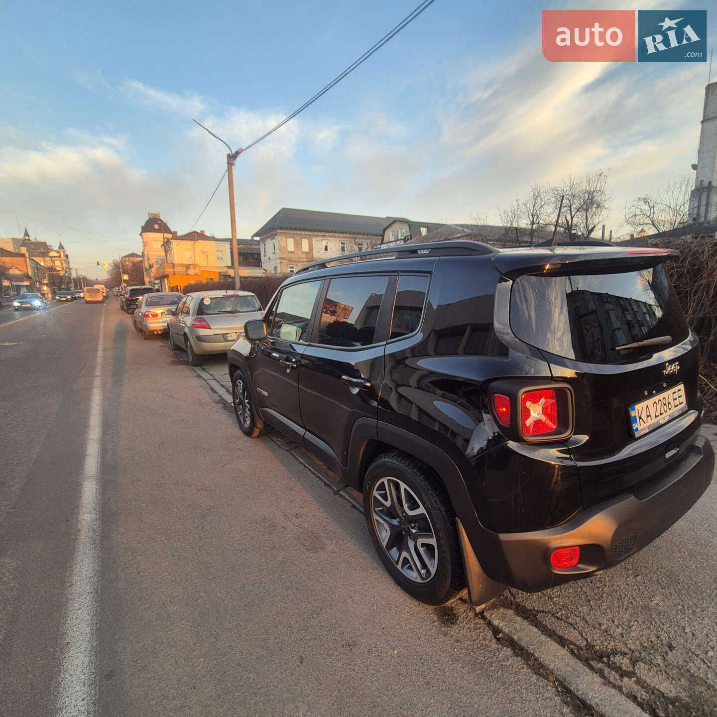 Jeep Renegade 2018 VIN ZACCJABB3JPH12187 фото оголошення 4 з 10