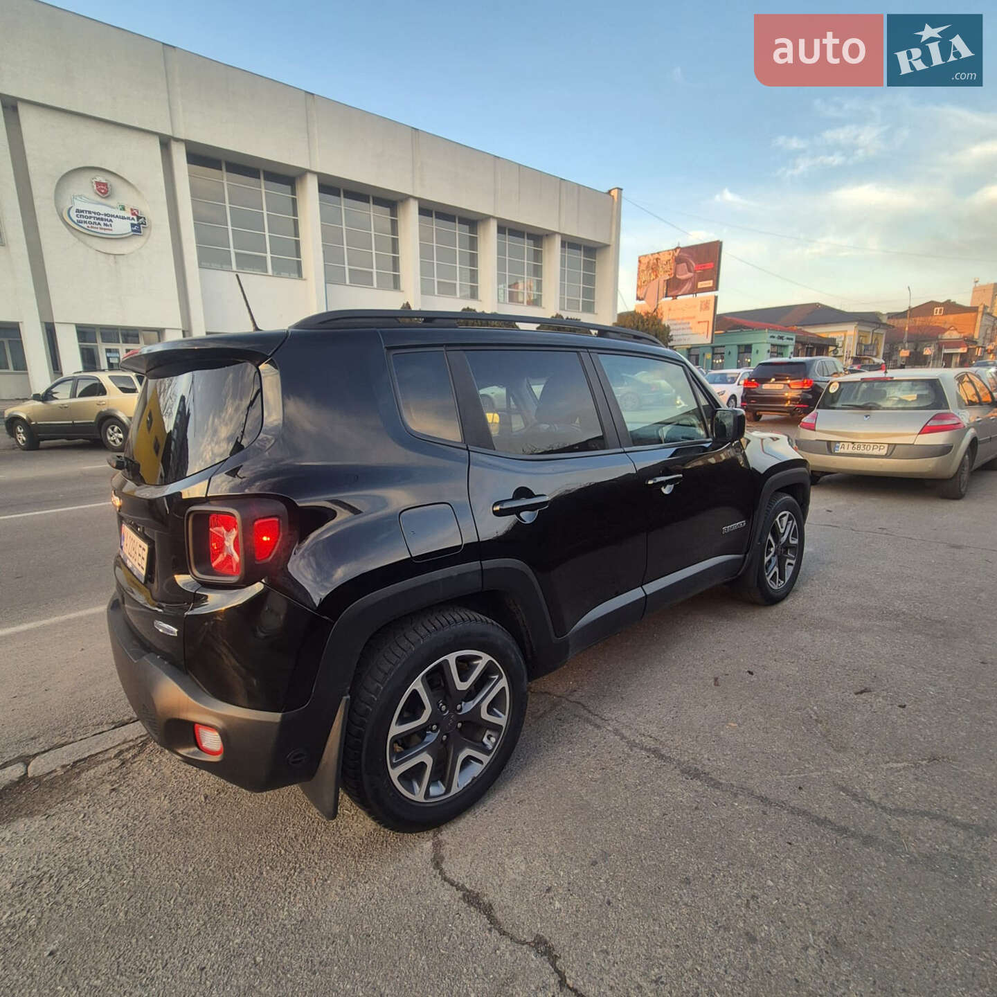 Jeep Renegade 2018 VIN ZACCJABB3JPH12187 фото оголошення 6 з 10