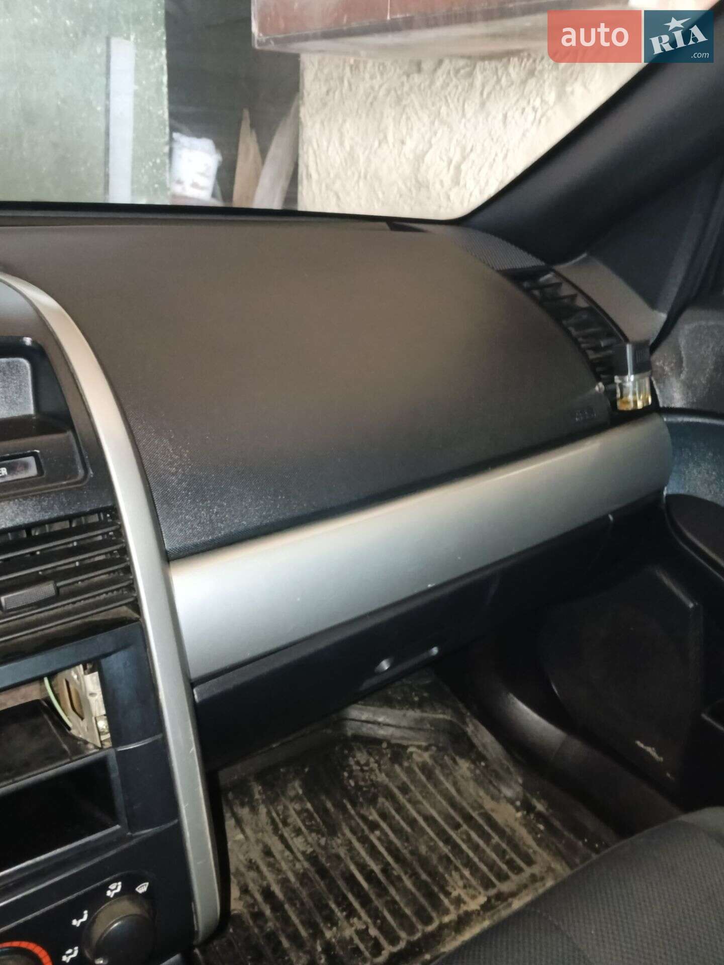Mitsubishi Galant 2004 VIN 4A3AB36F54E123049 фото оголошення 8 з 17
