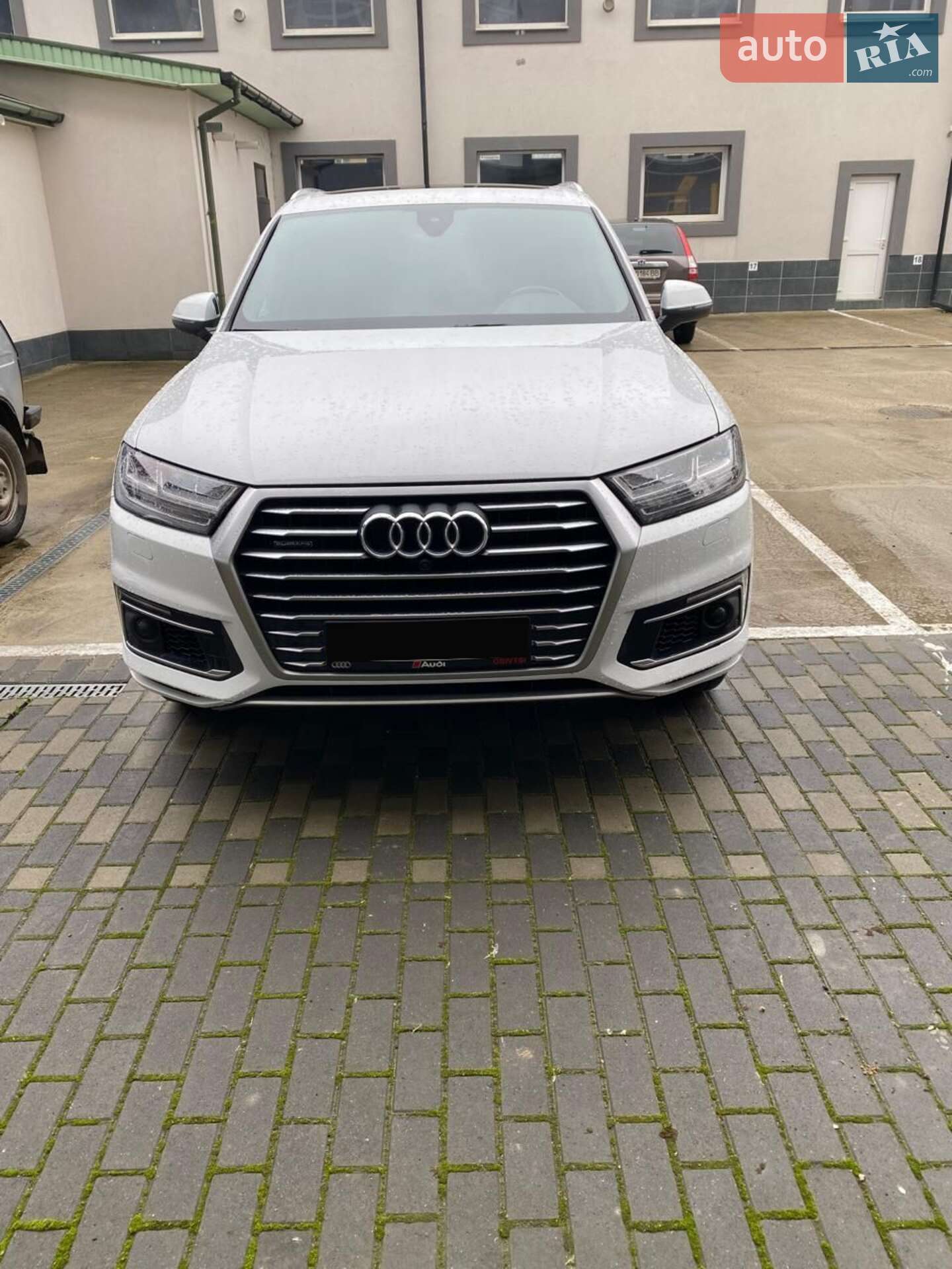 Audi Q7 2018 VIN WA1LAAF76JD030175 фото оголошення 24 з 25
