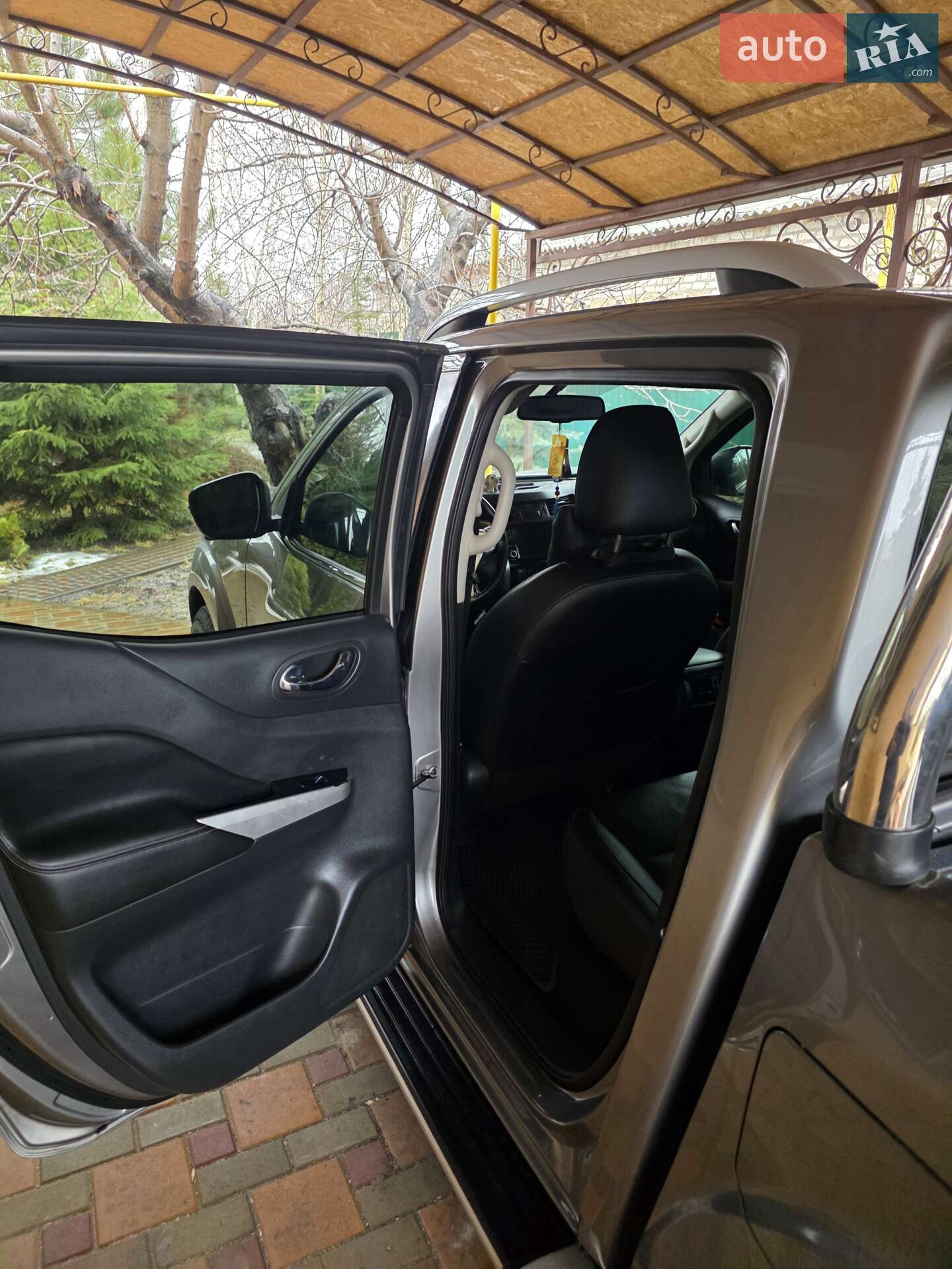 Nissan Navara 2019 VIN VSKCTND23U0142516 фото оголошення 13 з 14