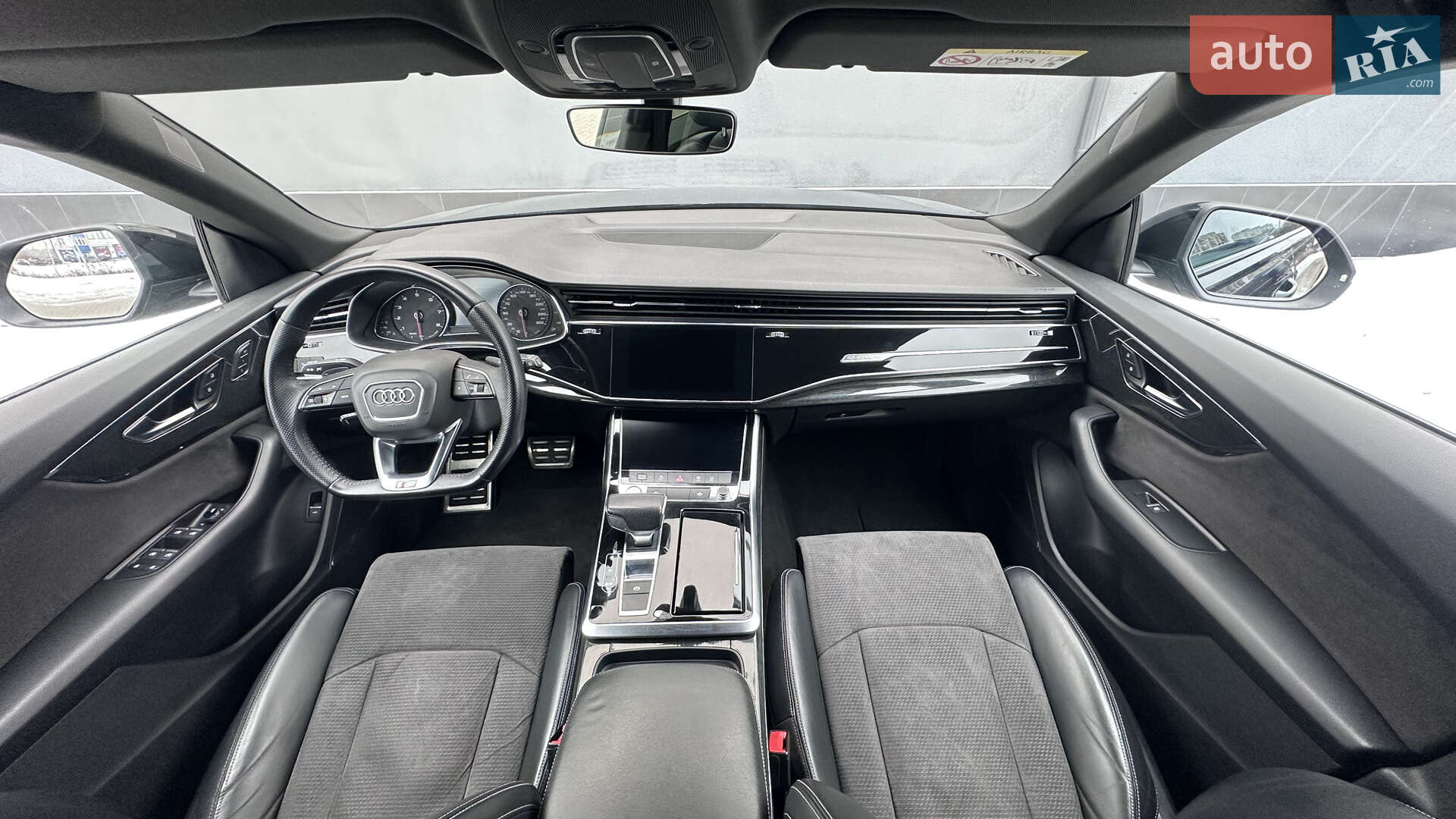 Audi Q8 2018 VIN WAUZZZF16KD006671 фото оголошення 13 з 21