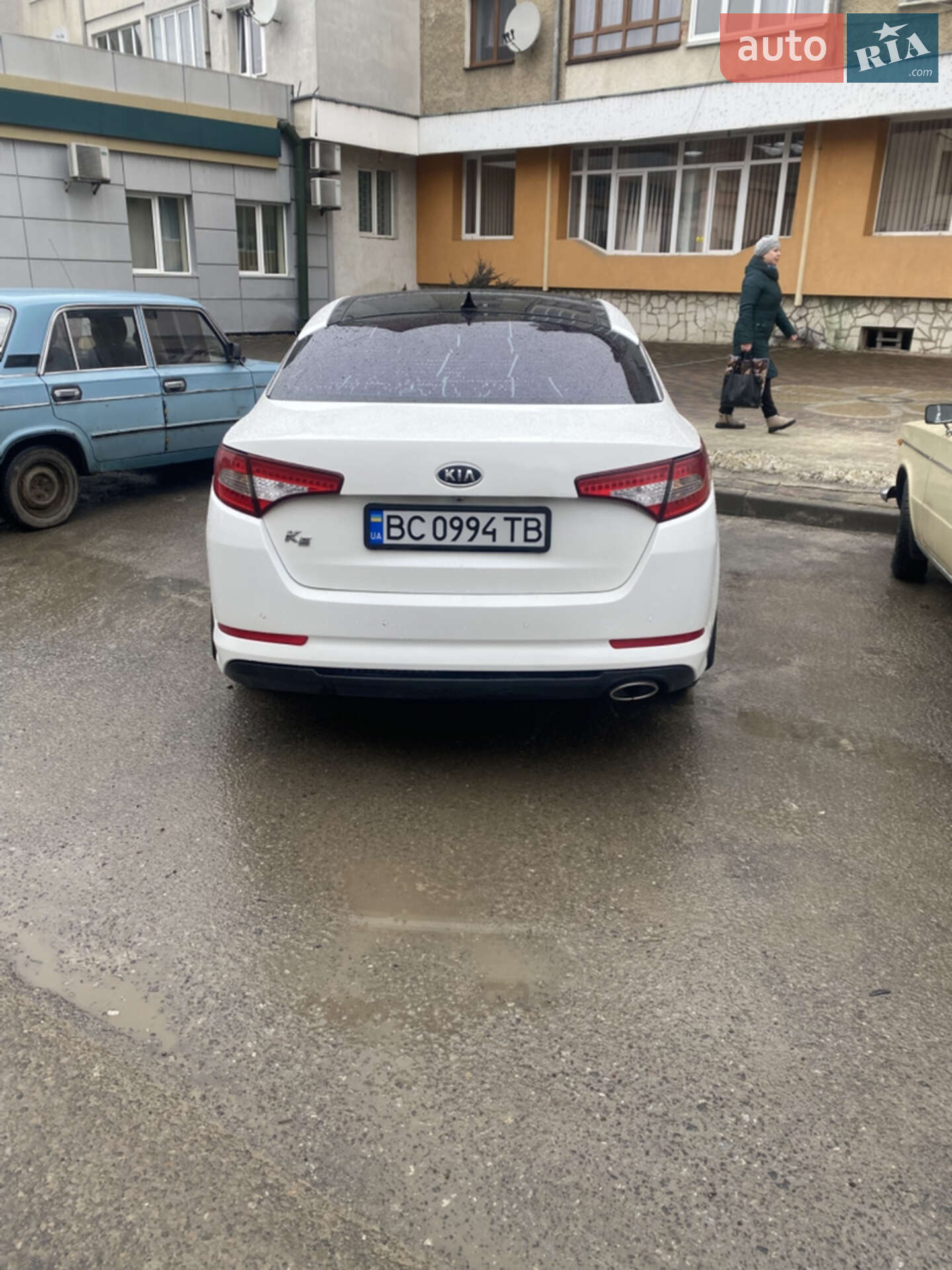 Kia K5 2011 VIN KNAGM418BCA197209 фото оголошення 12 з 14