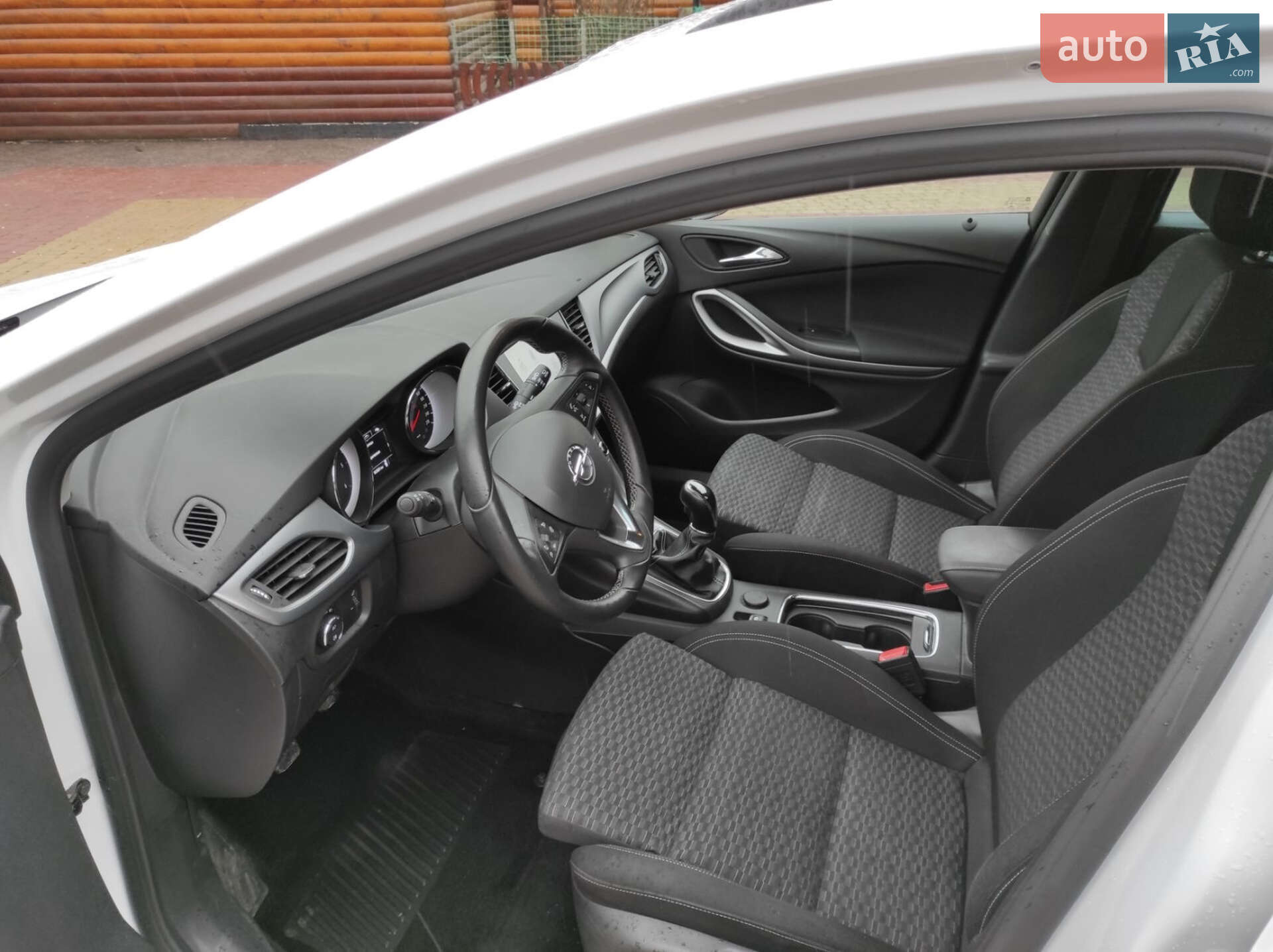 Opel Astra 2017 VIN W0LBD8EG5H8064192 фото оголошення 8 з 39